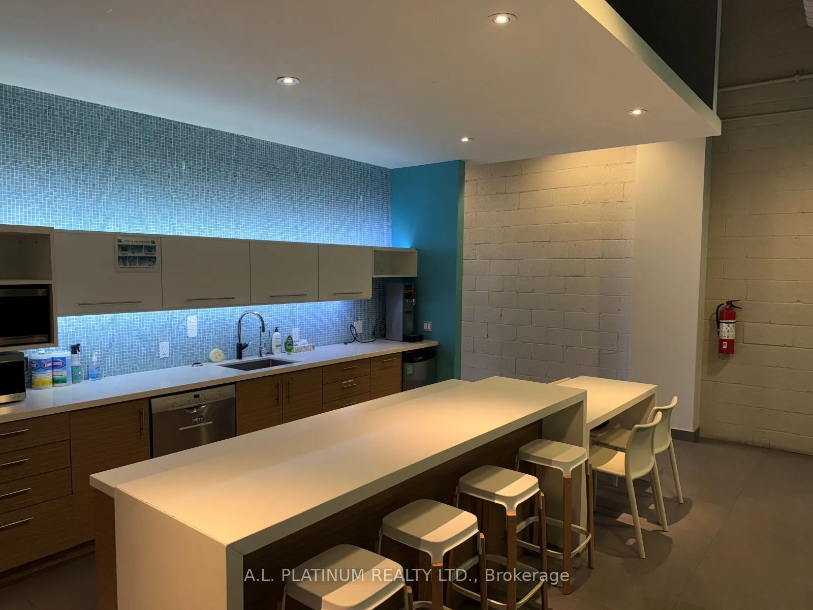 2721 Markham Road, #10,11,12