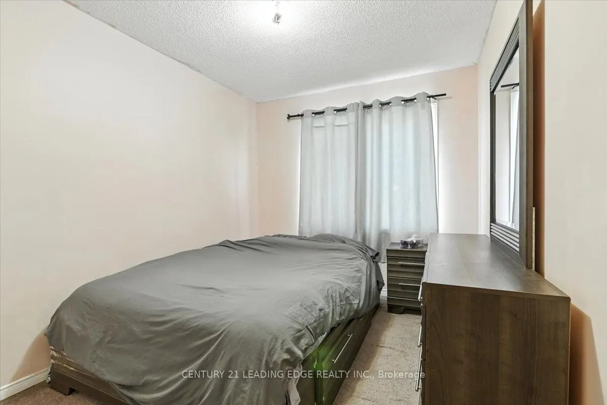 36 Silvester Street