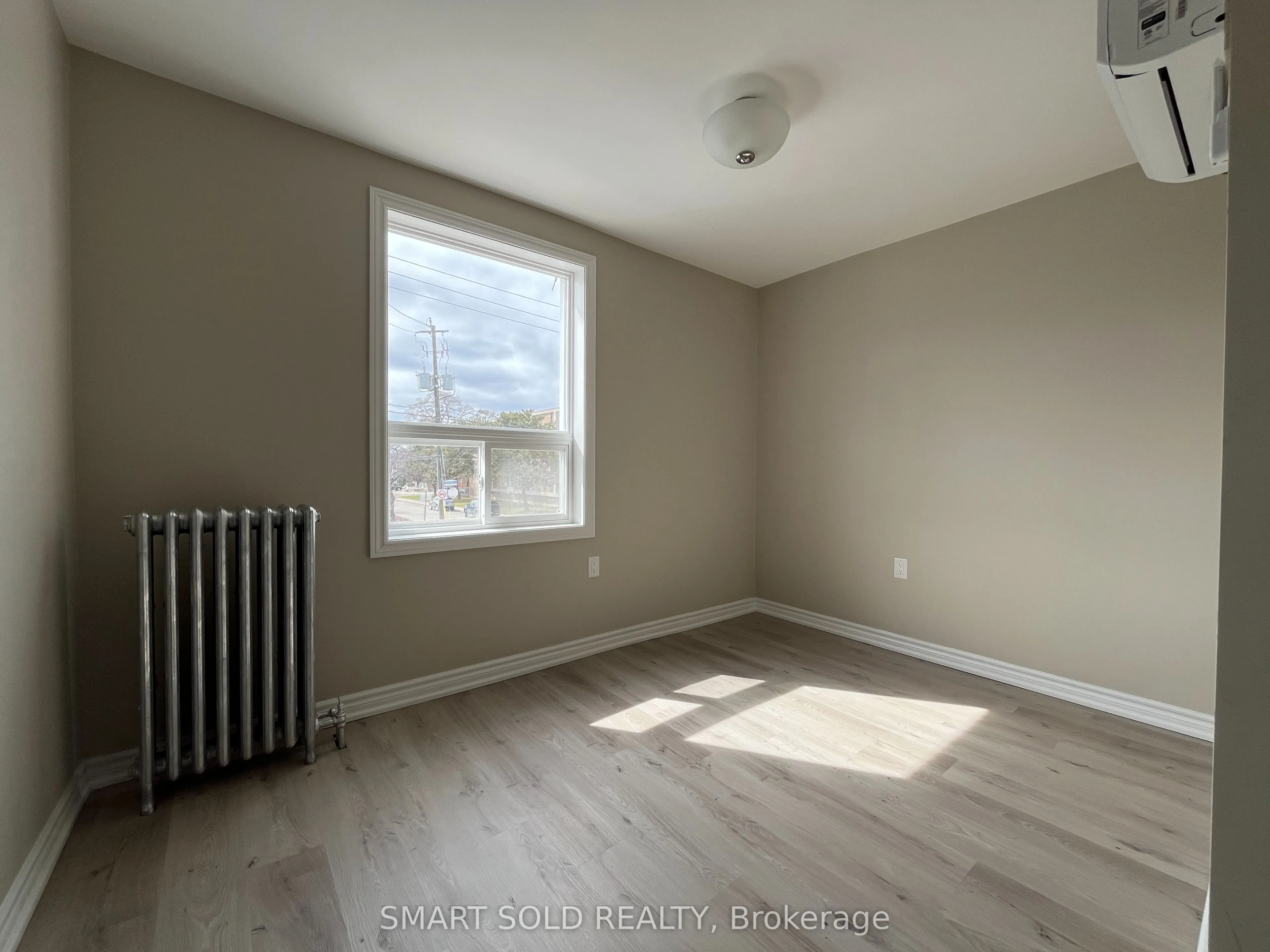 395A Donlands Avenue, #106