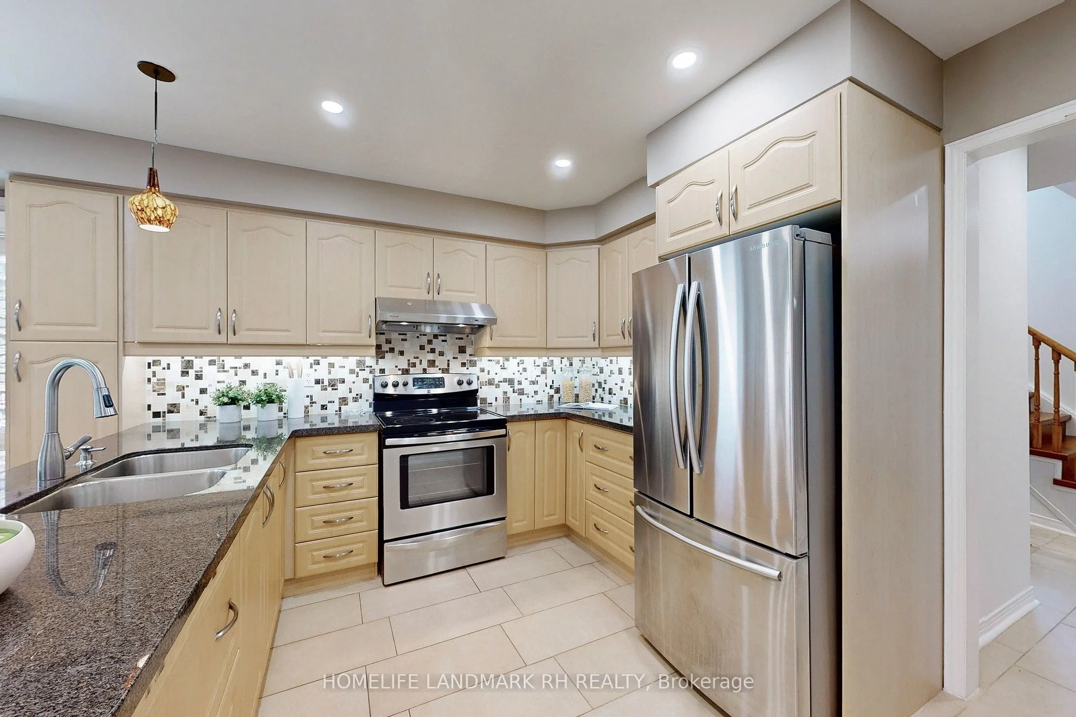6 Audrelane Court