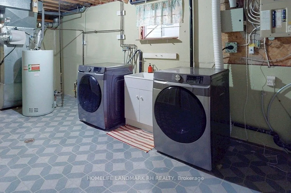 6 Audrelane Court