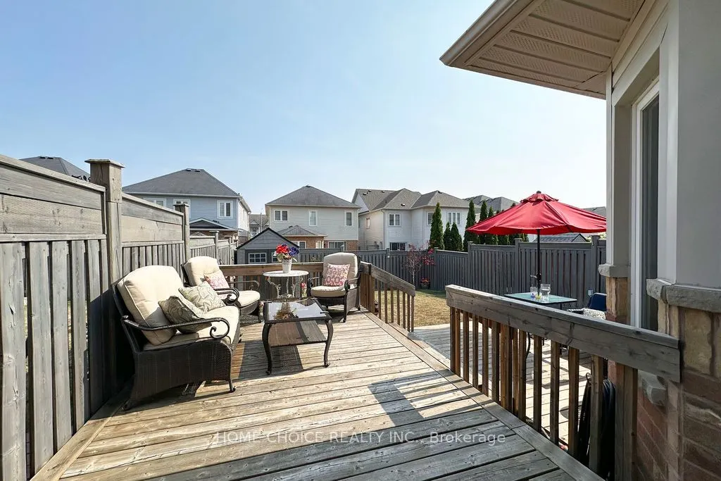 200 Bathgate Crescent