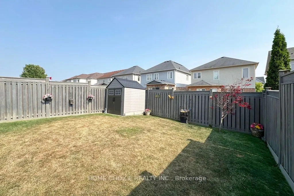 200 Bathgate Crescent