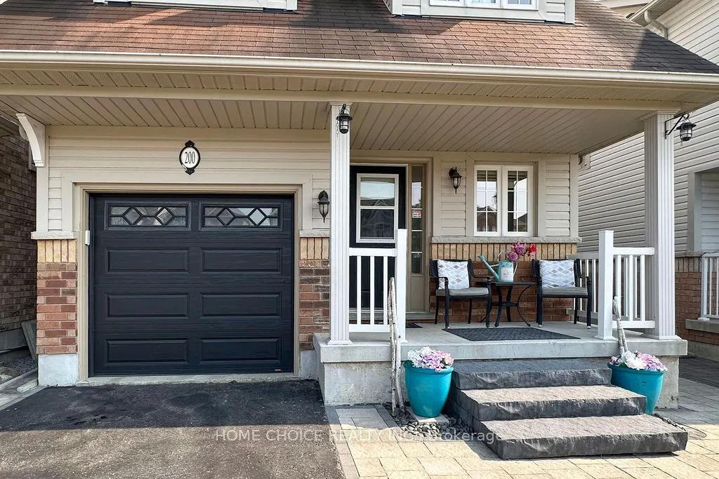 200 Bathgate Crescent
