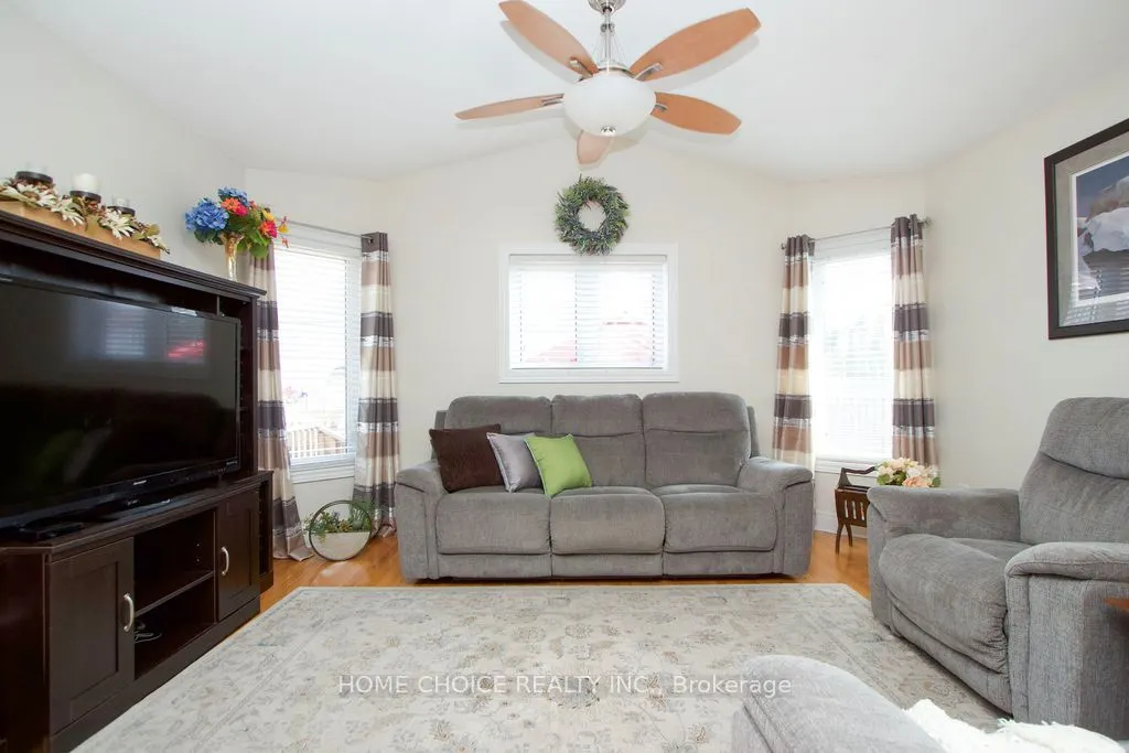 200 Bathgate Crescent