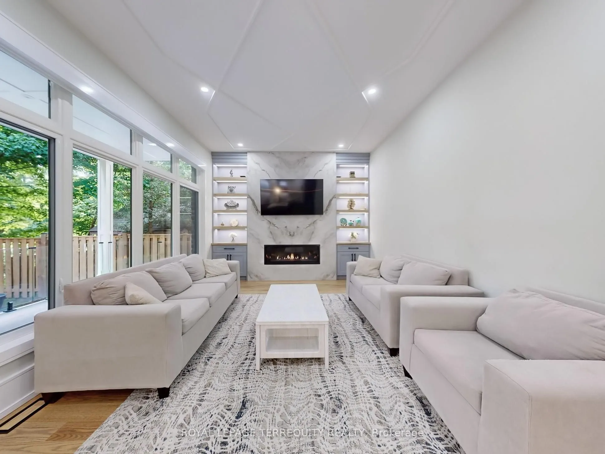 87 Cliffcrest Drive