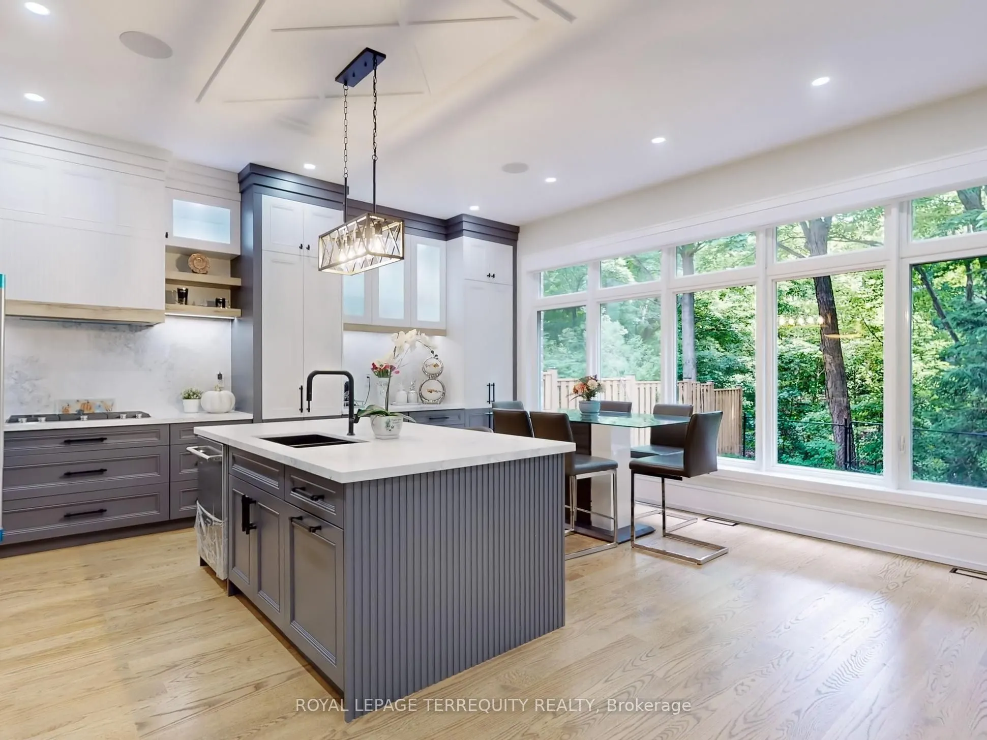 87 Cliffcrest Drive