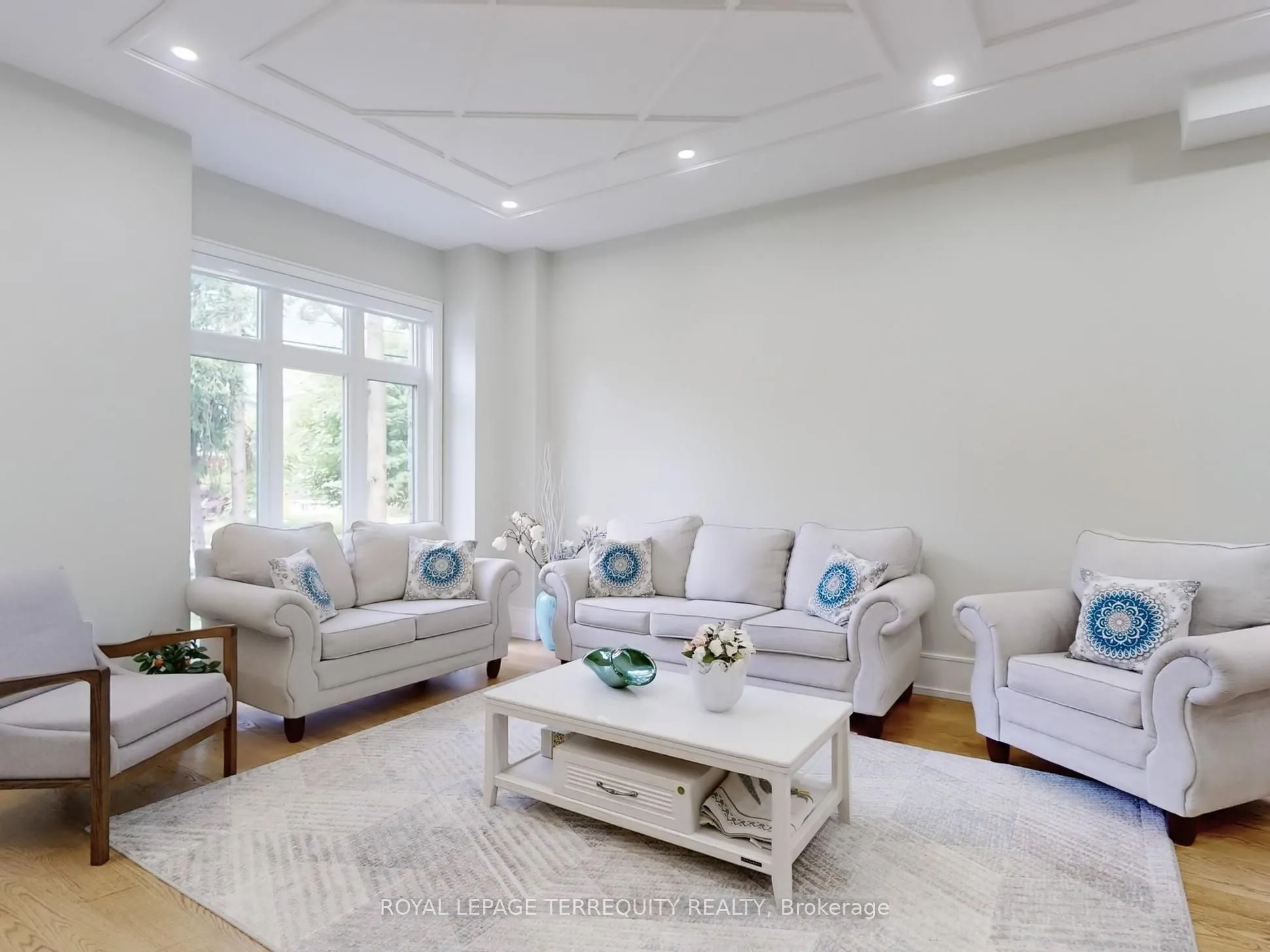 87 Cliffcrest Drive