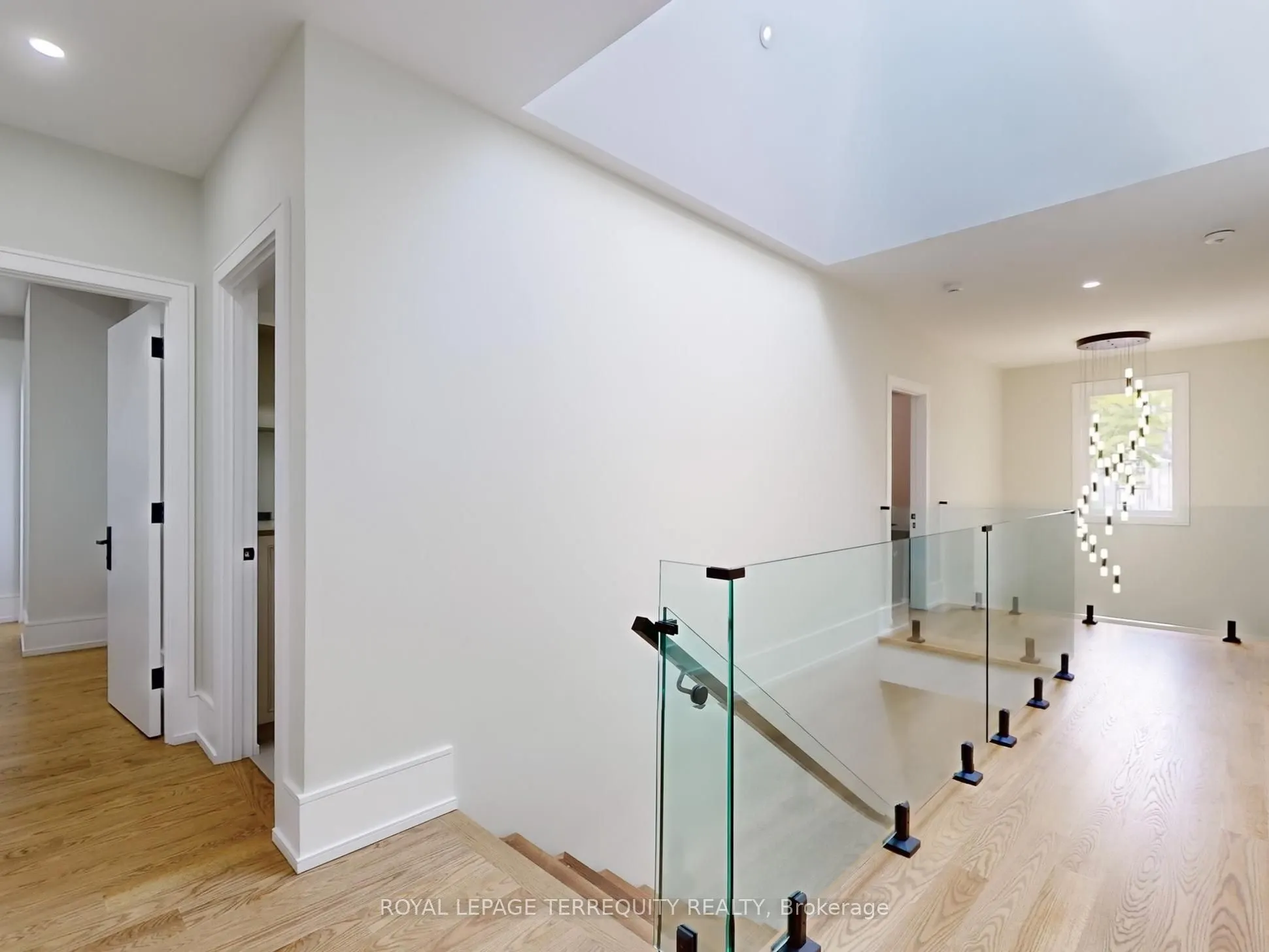 87 Cliffcrest Drive