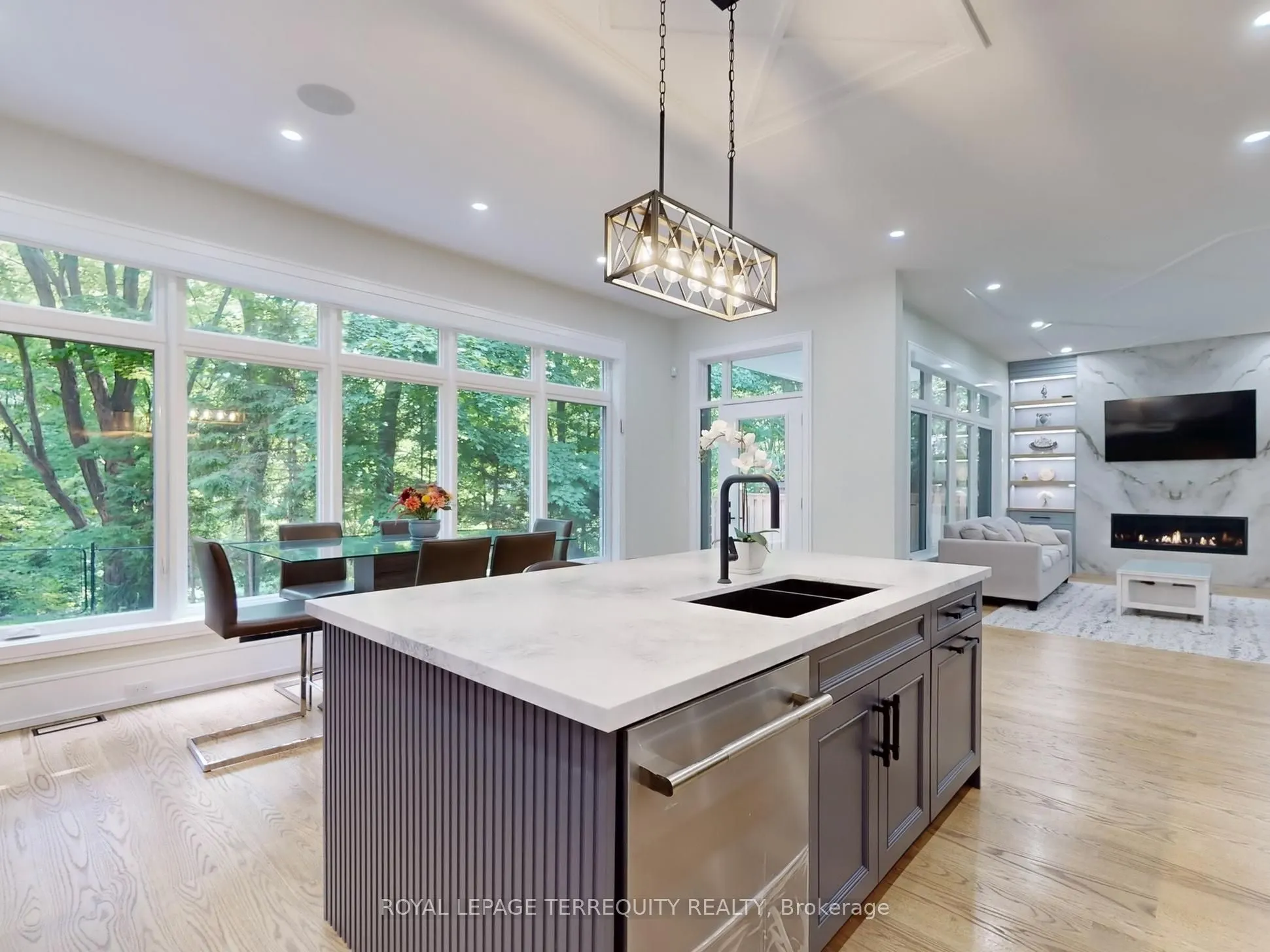 87 Cliffcrest Drive