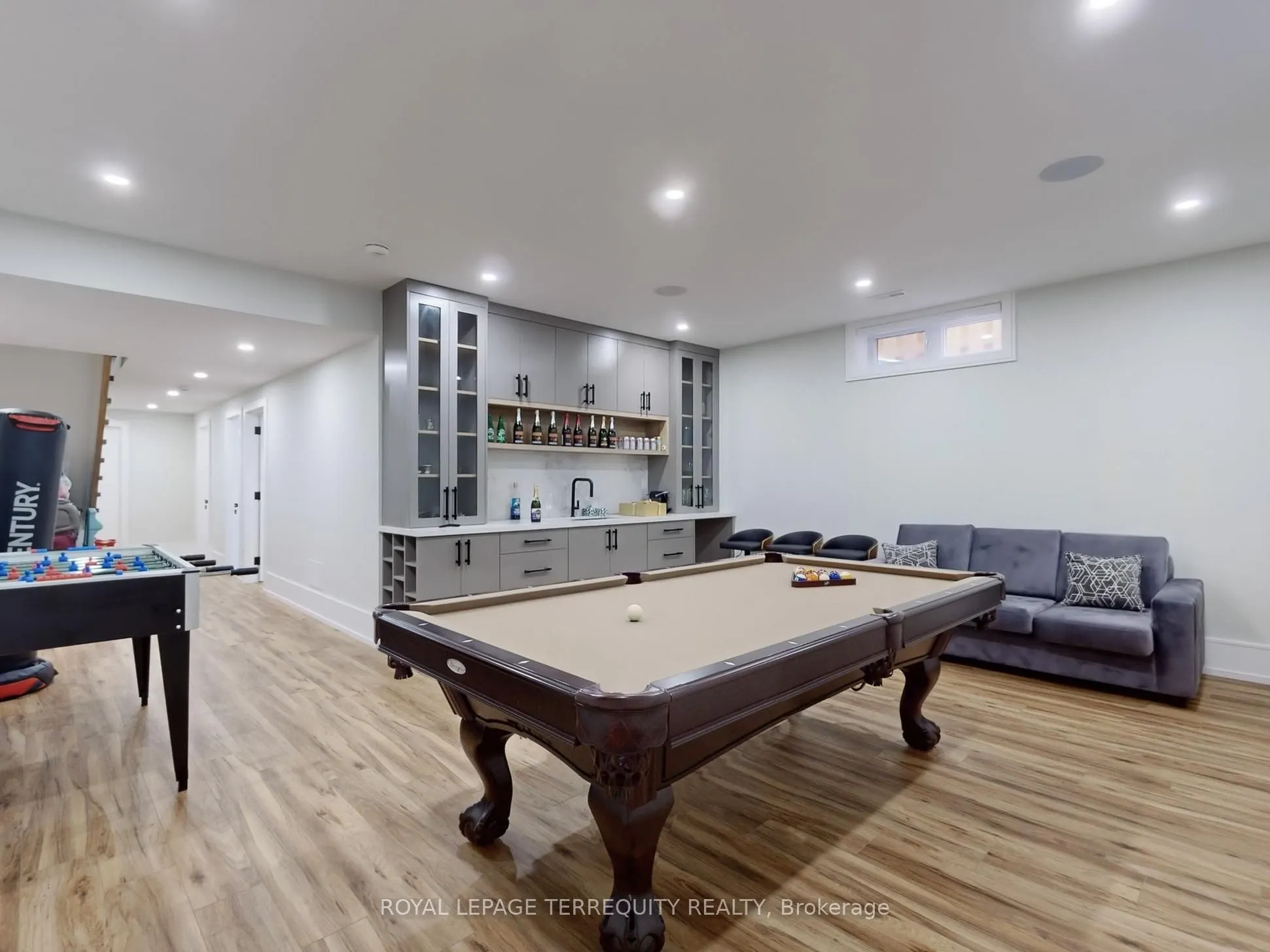 87 Cliffcrest Drive
