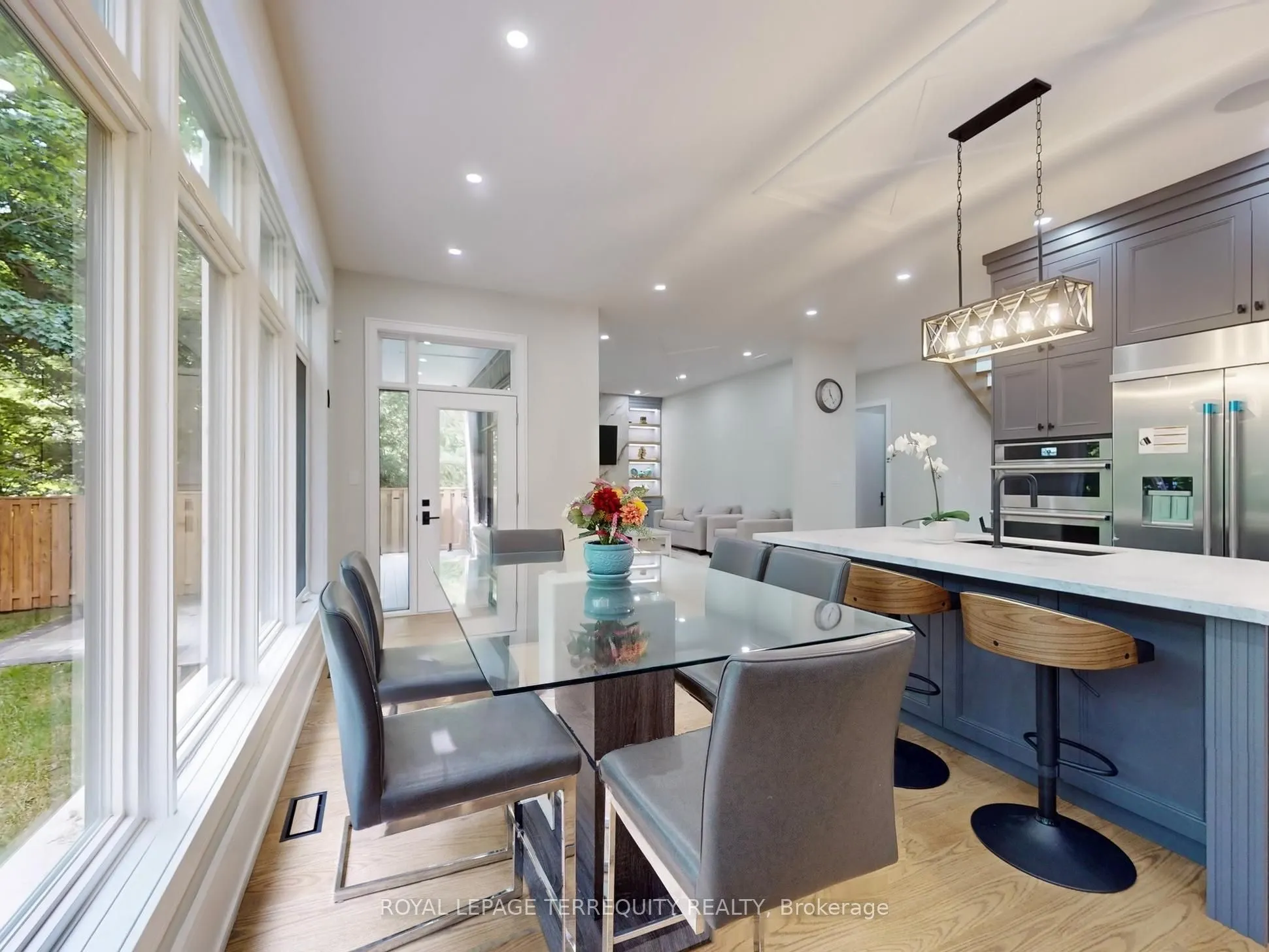 87 Cliffcrest Drive