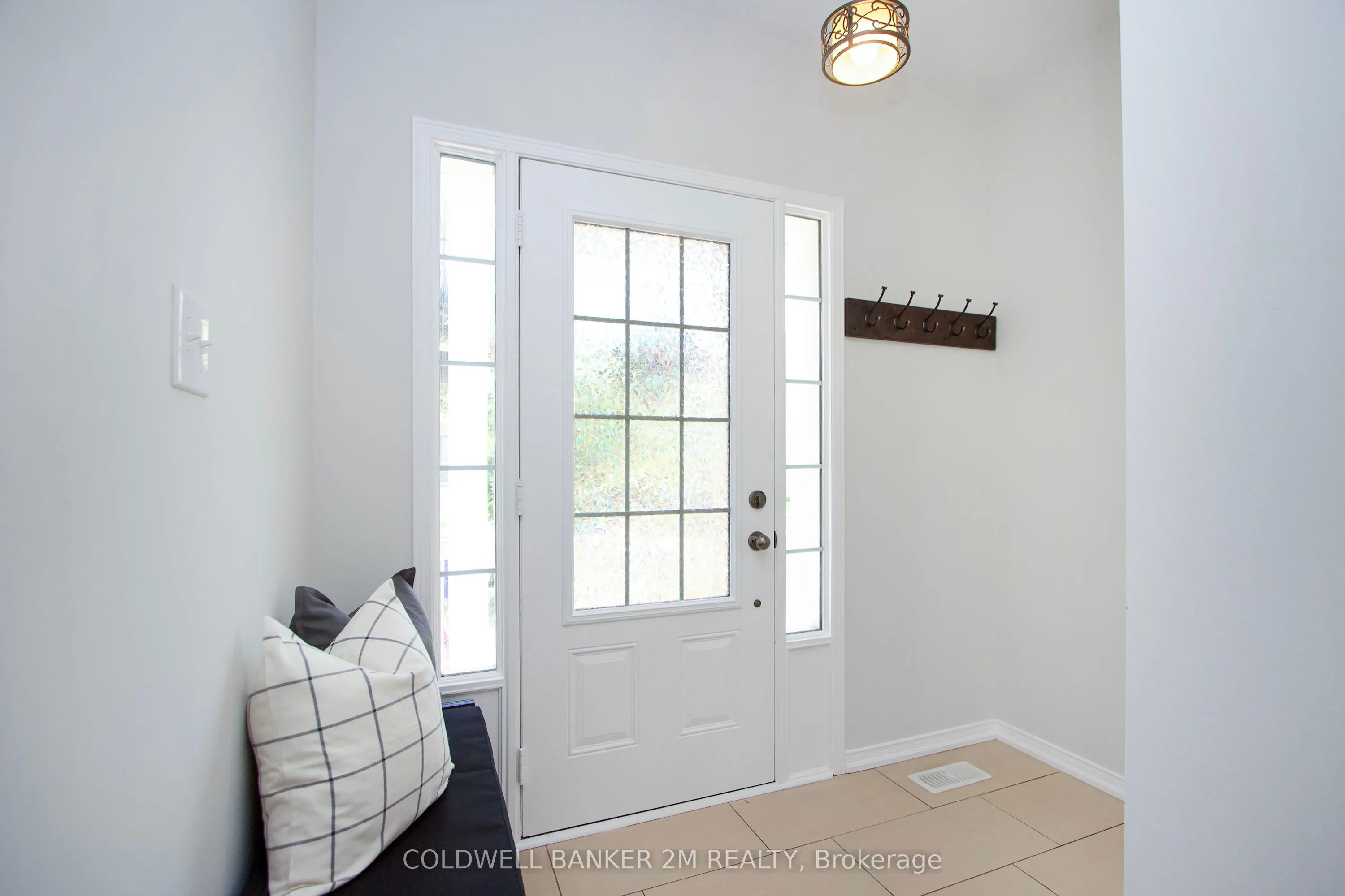 2 Hornett Way