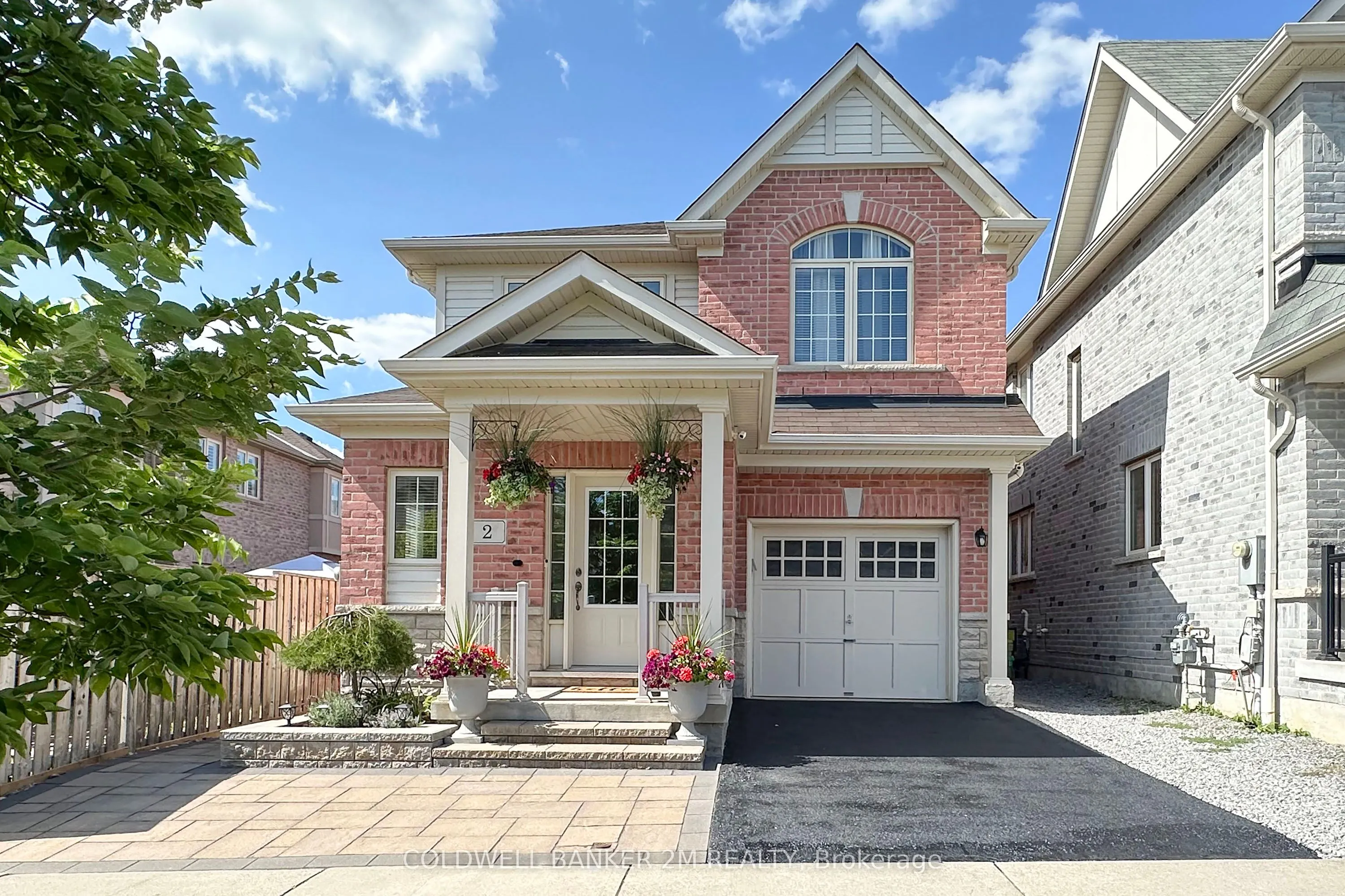 2 Hornett Way