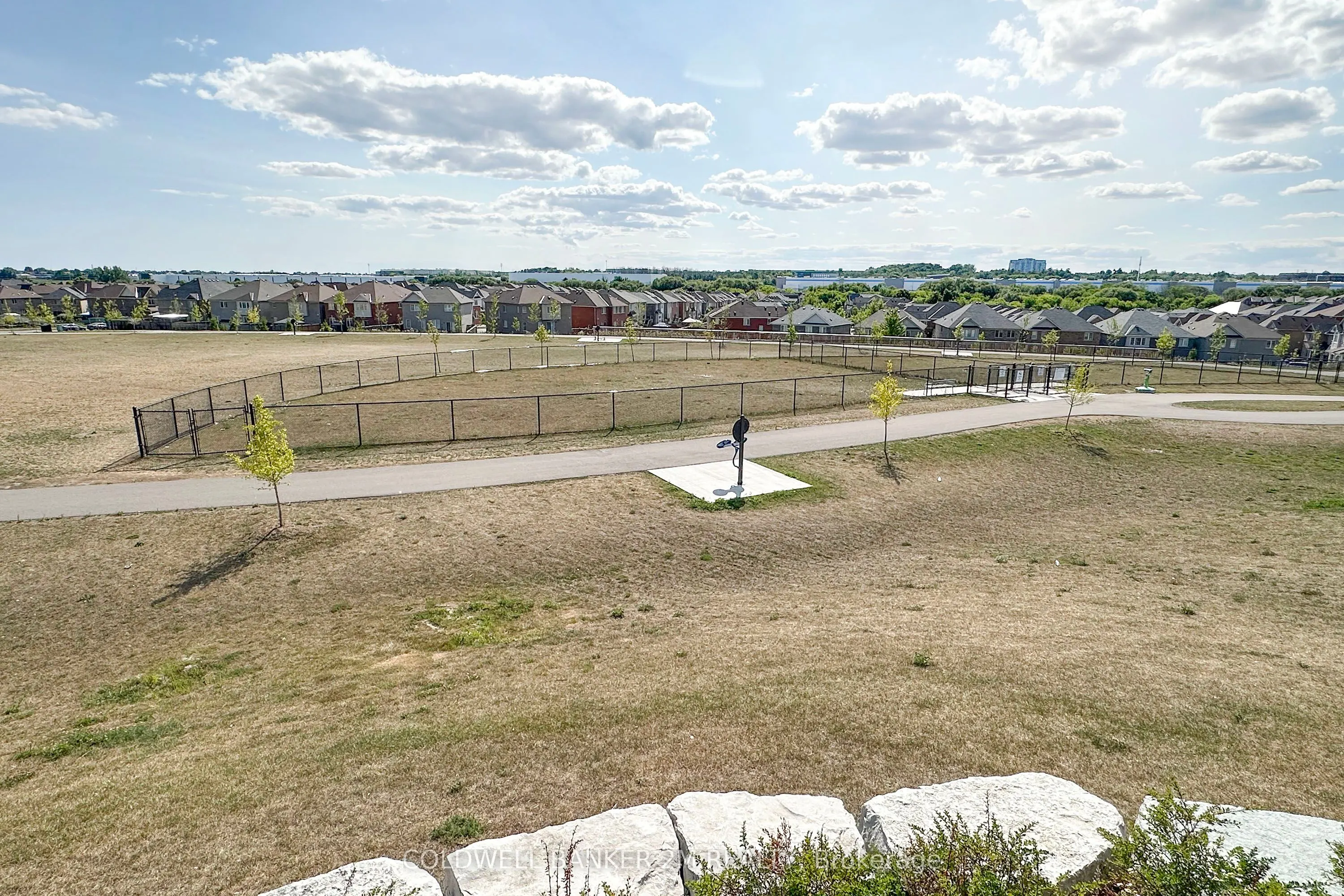 2 Hornett Way