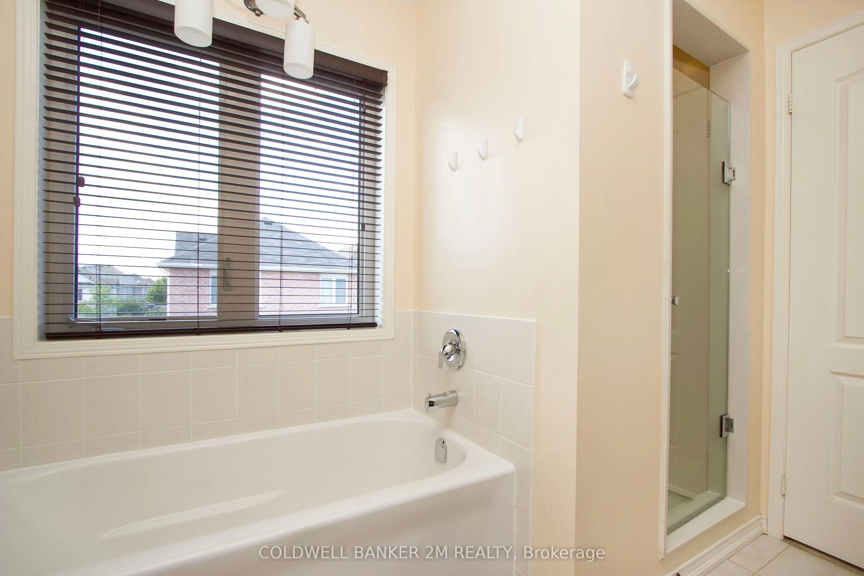 2 Hornett Way