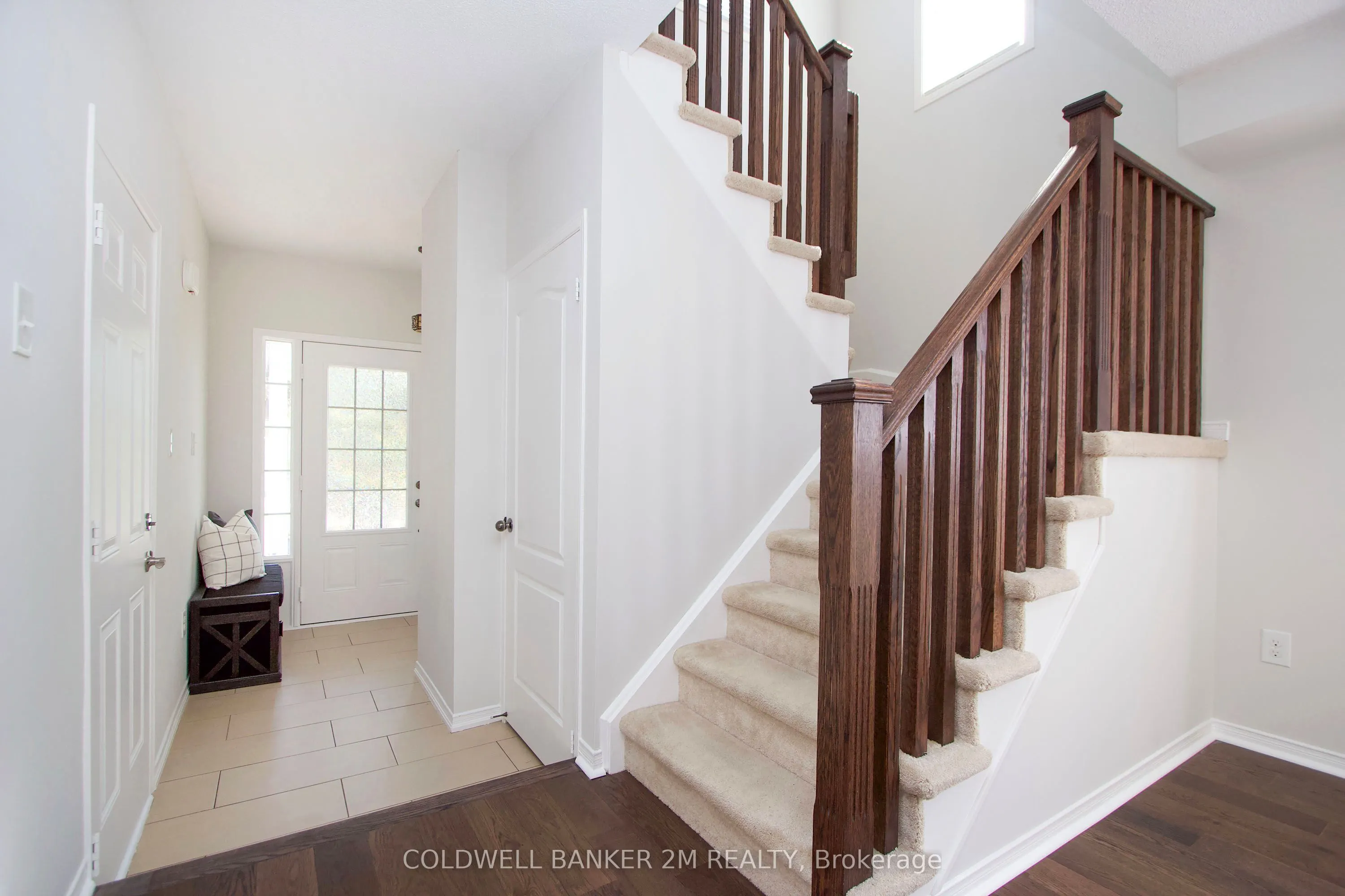 2 Hornett Way