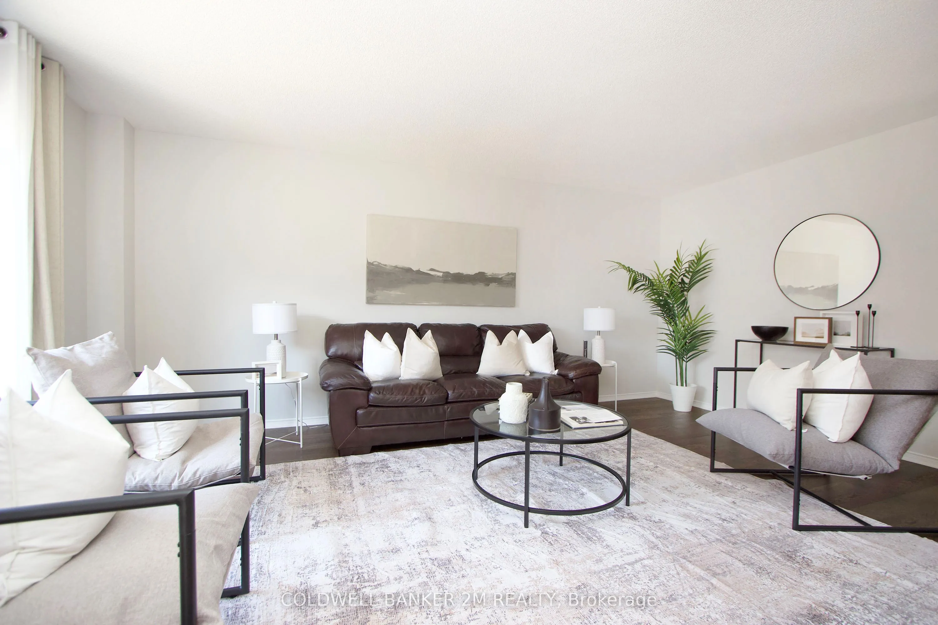 2 Hornett Way