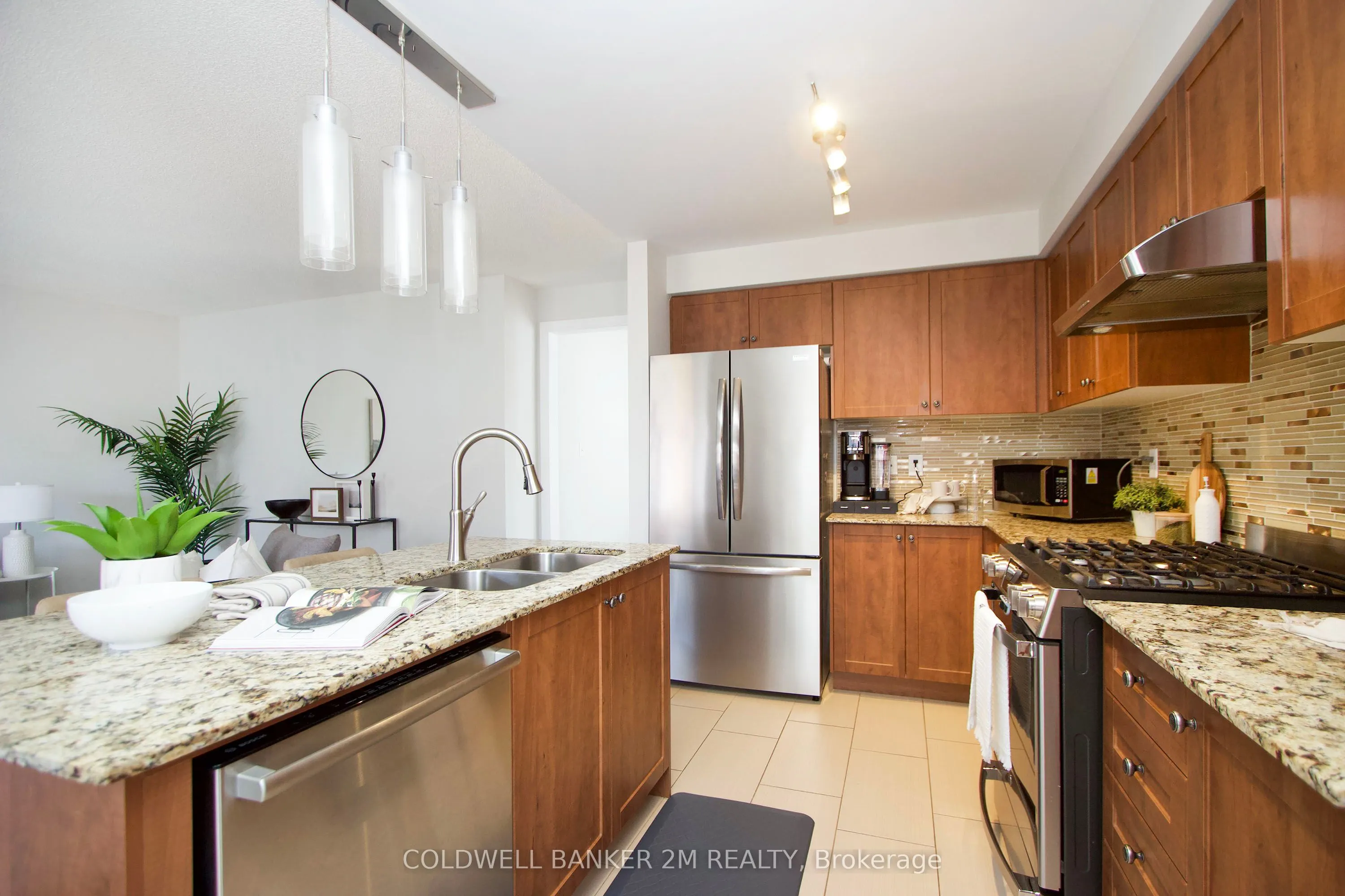 2 Hornett Way