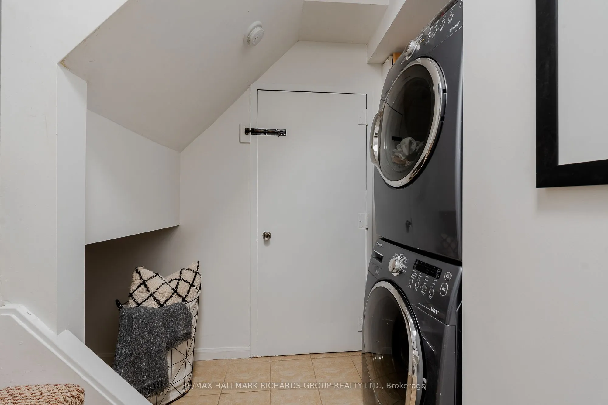 10 Buller Avenue, #TH11