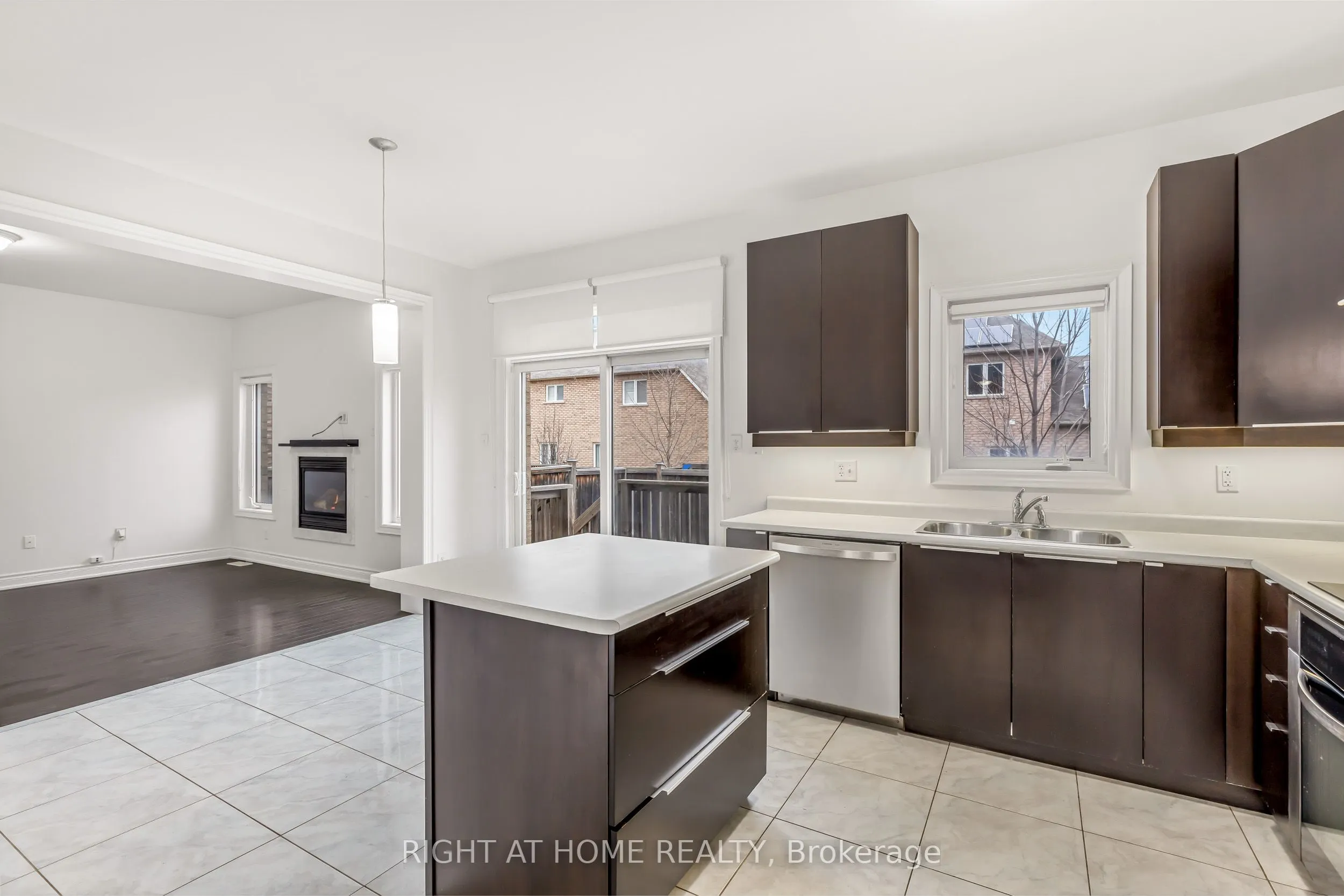 5 Oswell Drive, #Main