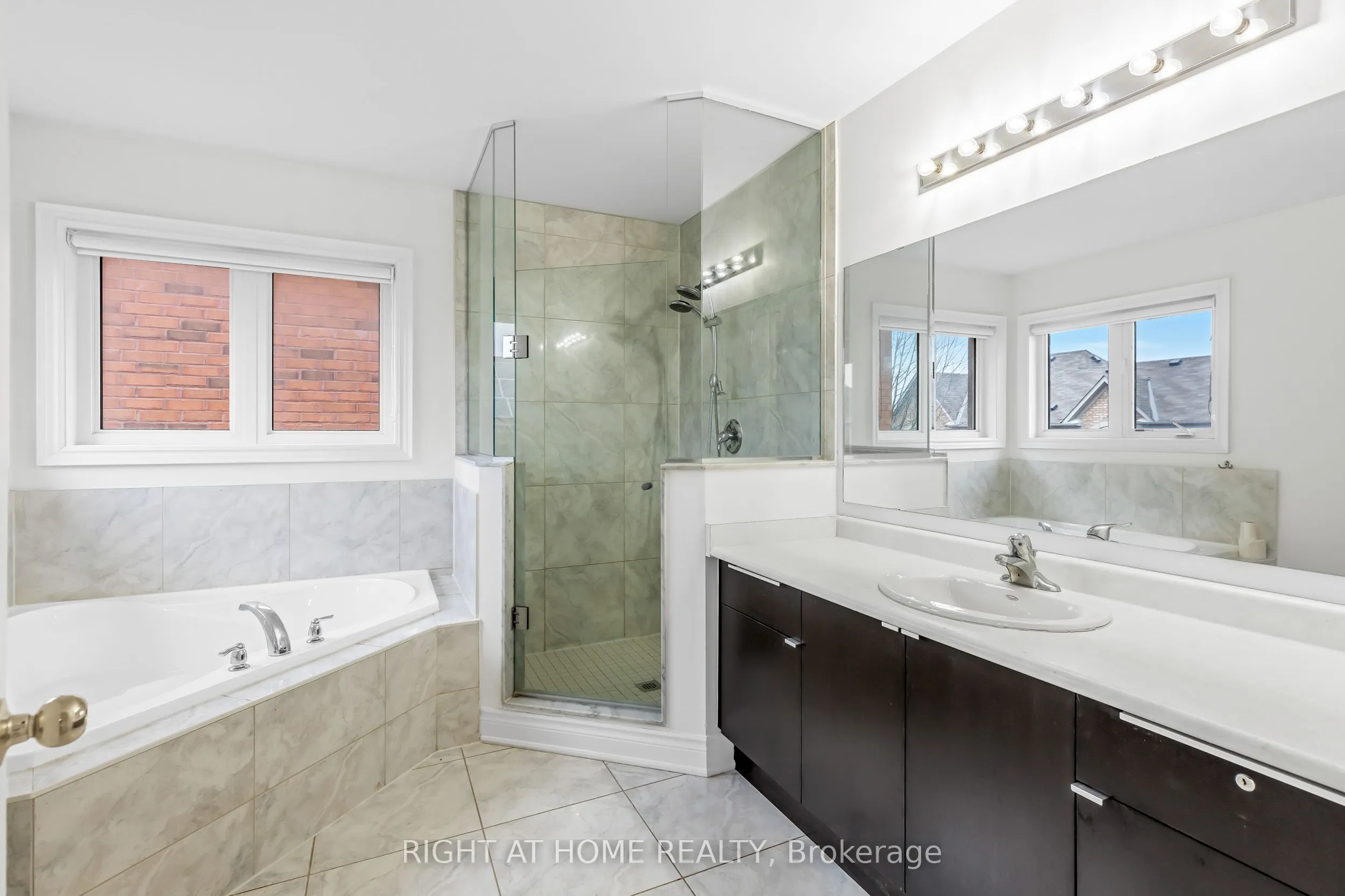5 Oswell Drive, #Main