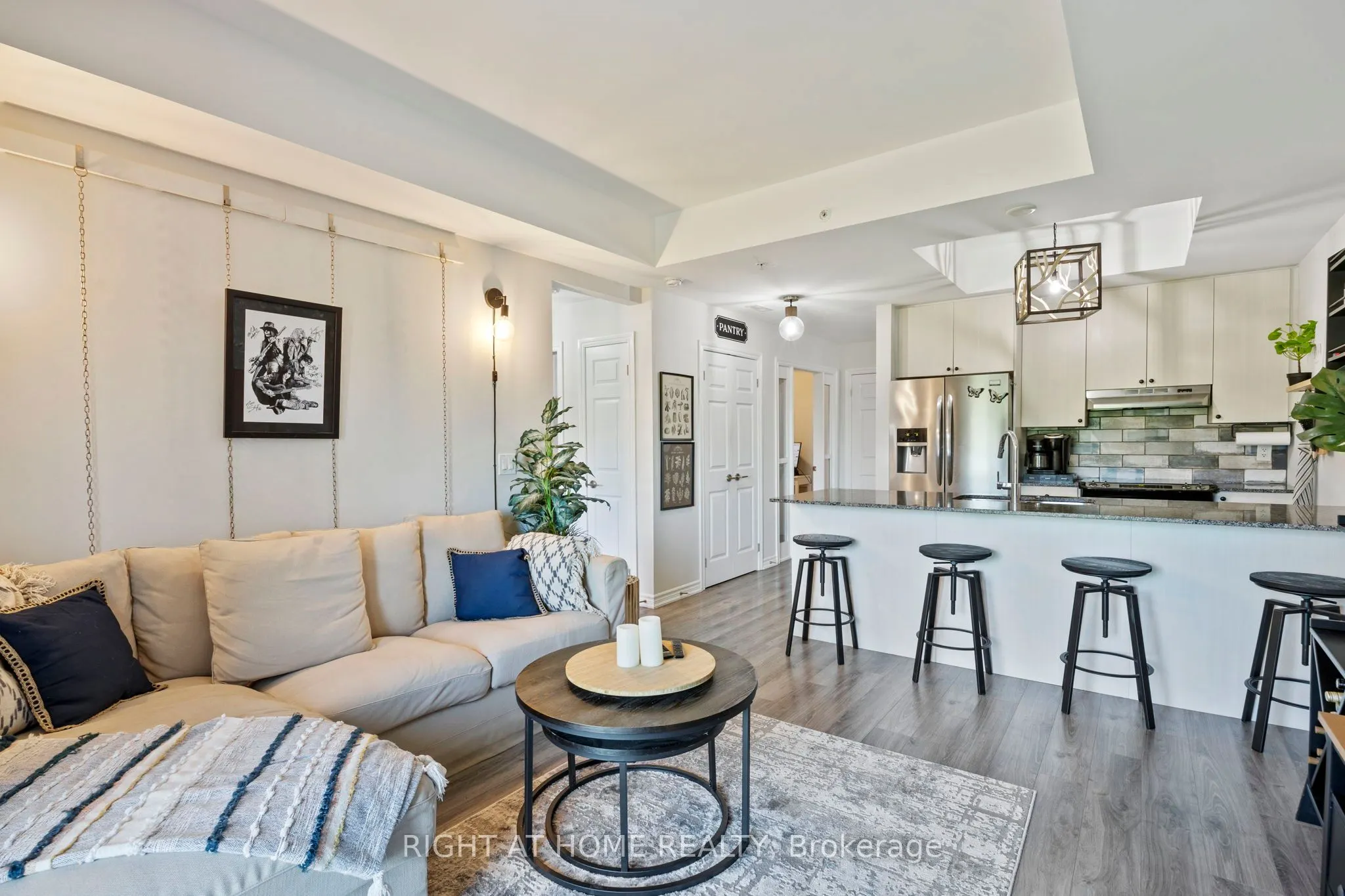 680 Gordon Street, #412