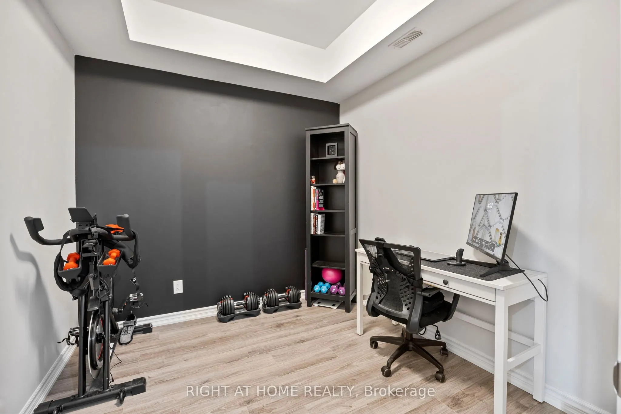 680 Gordon Street, #412