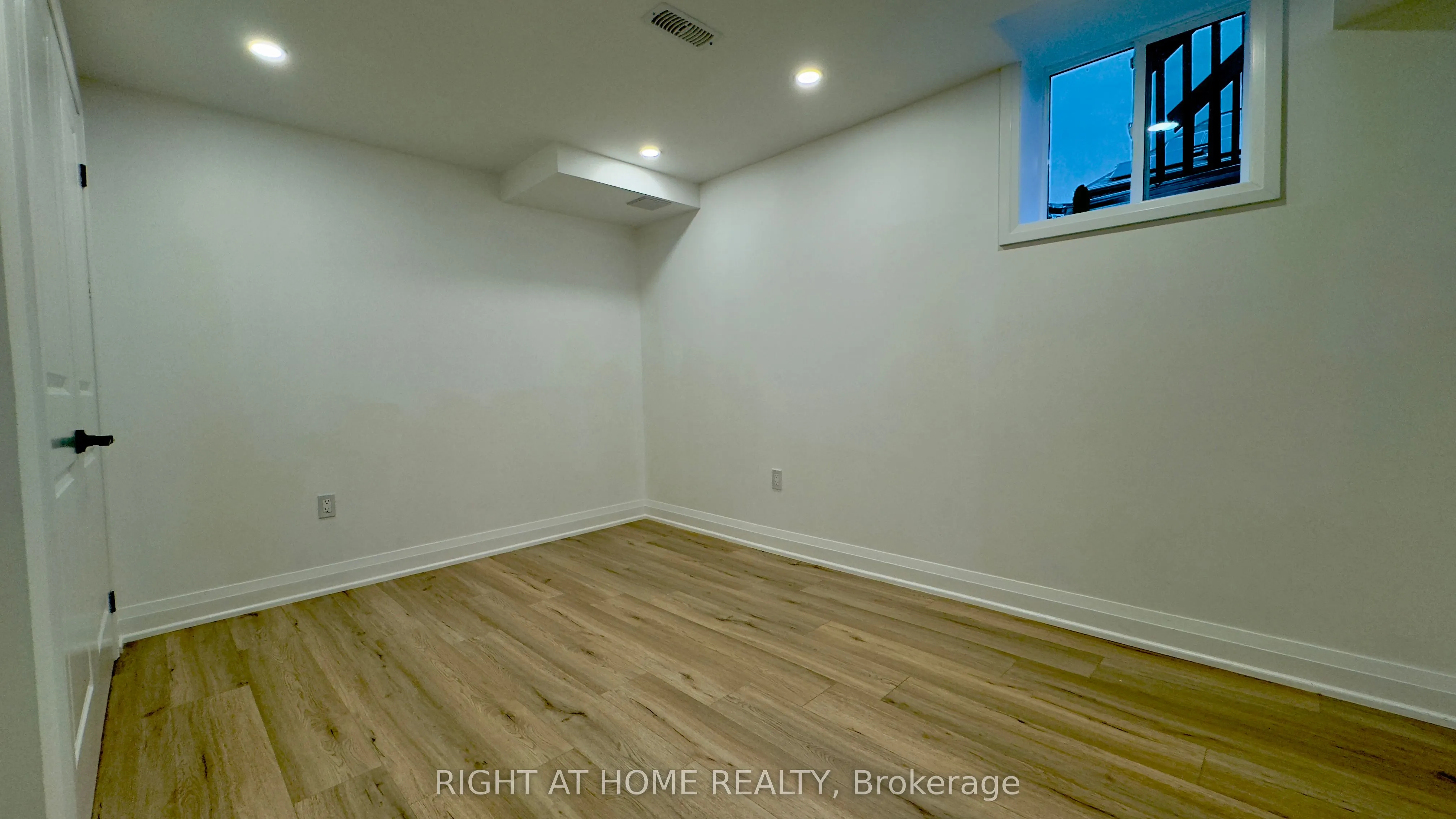 5 Oswell Drive, #Bsmt