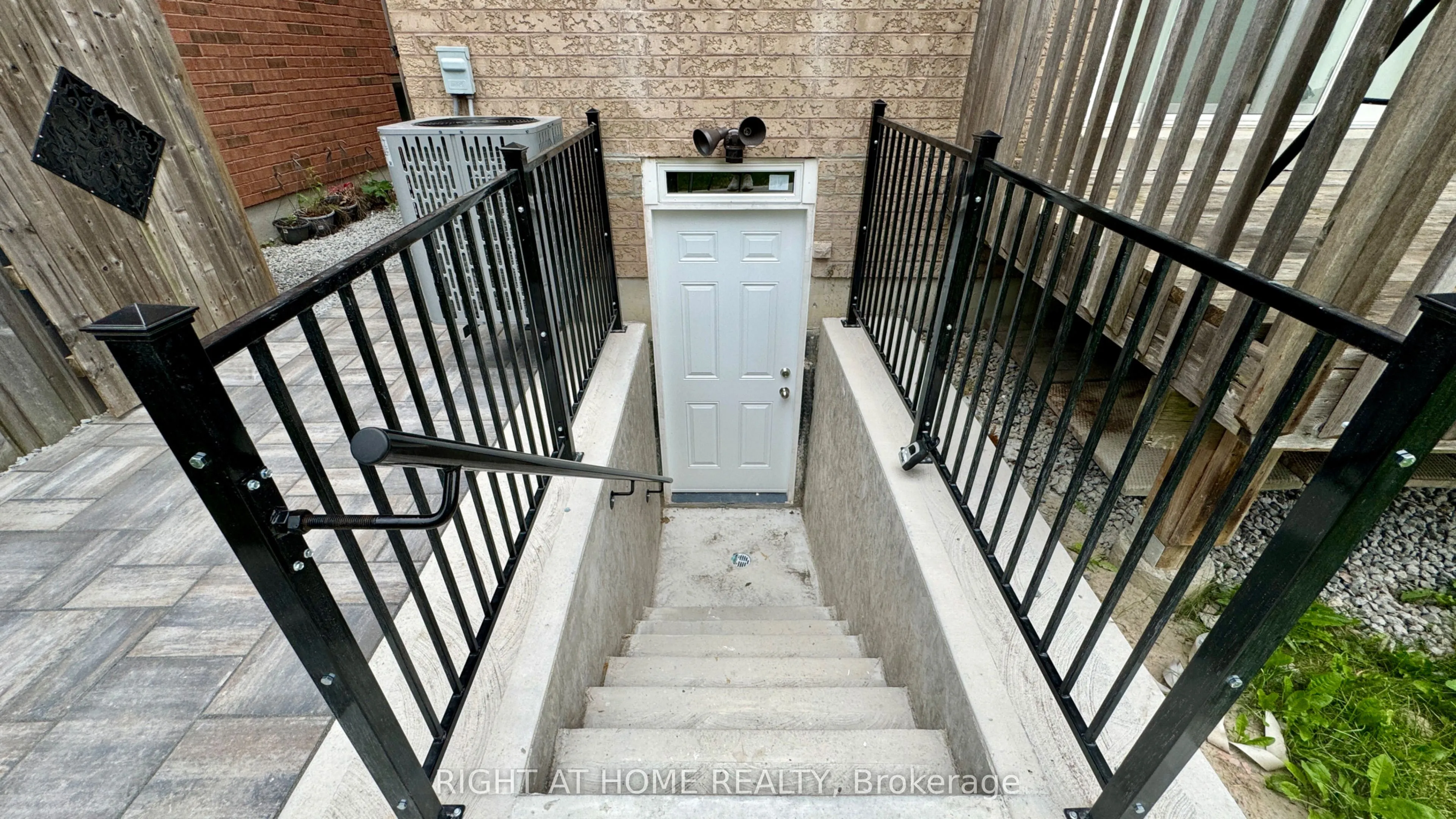 5 Oswell Drive, #Bsmt