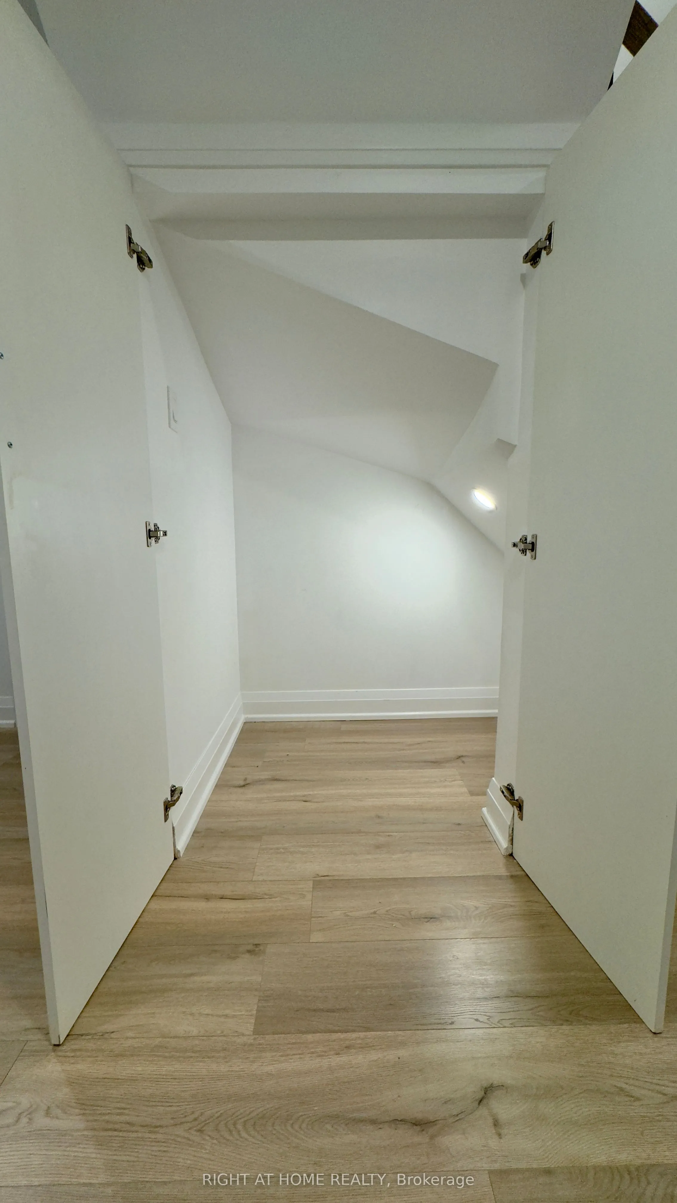 5 Oswell Drive, #Bsmt