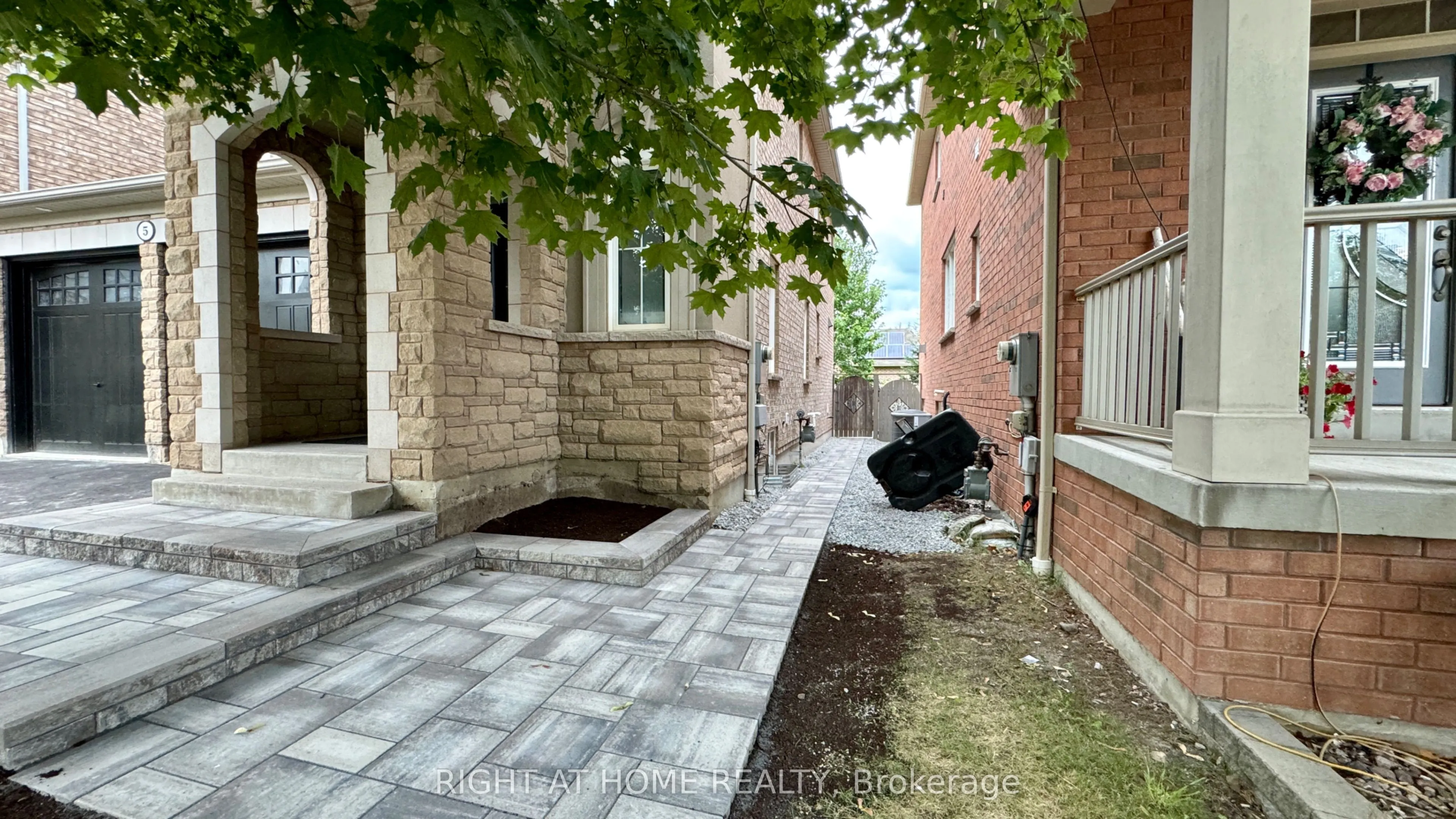 5 Oswell Drive, #Bsmt