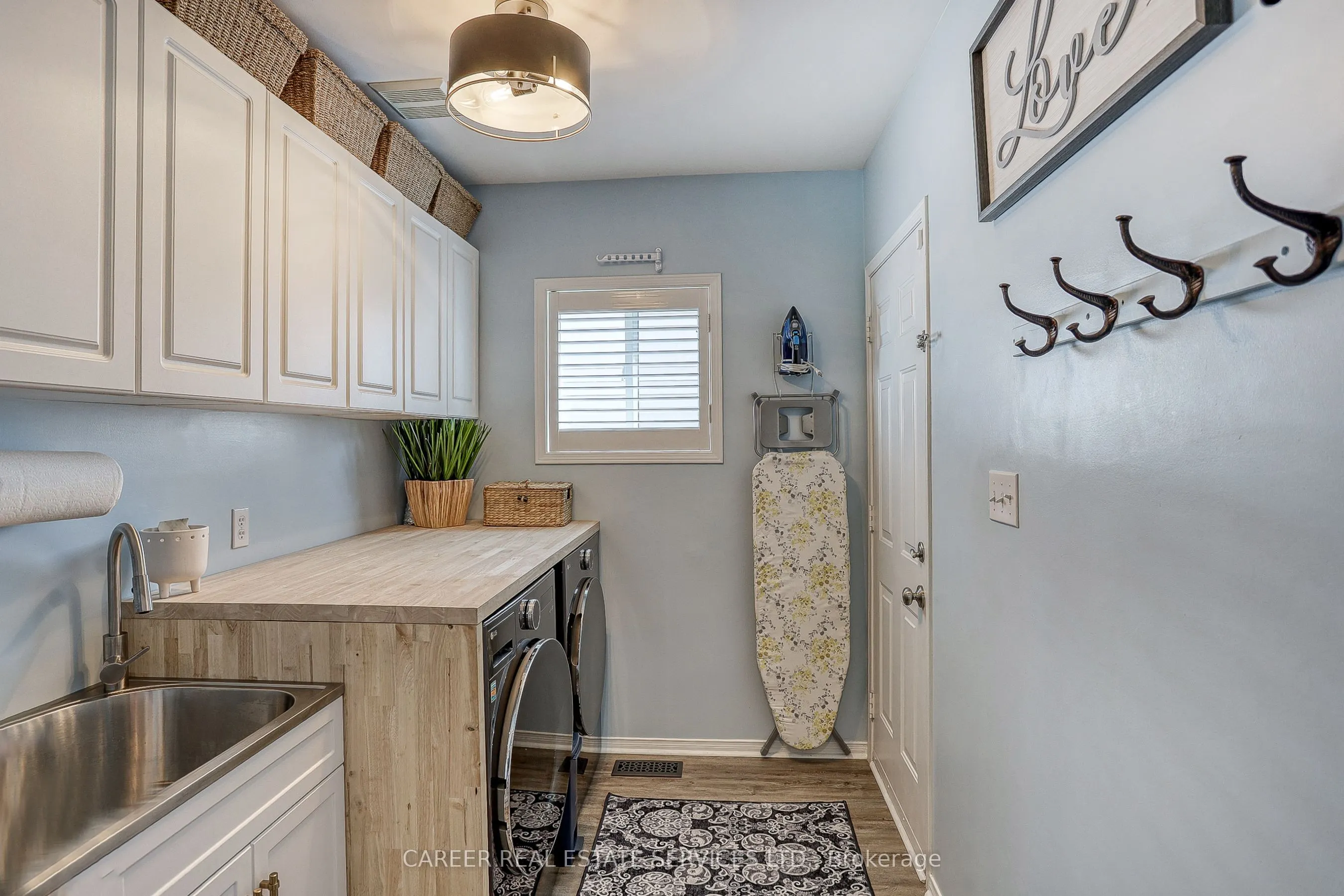 1091 Trail Valley Drive