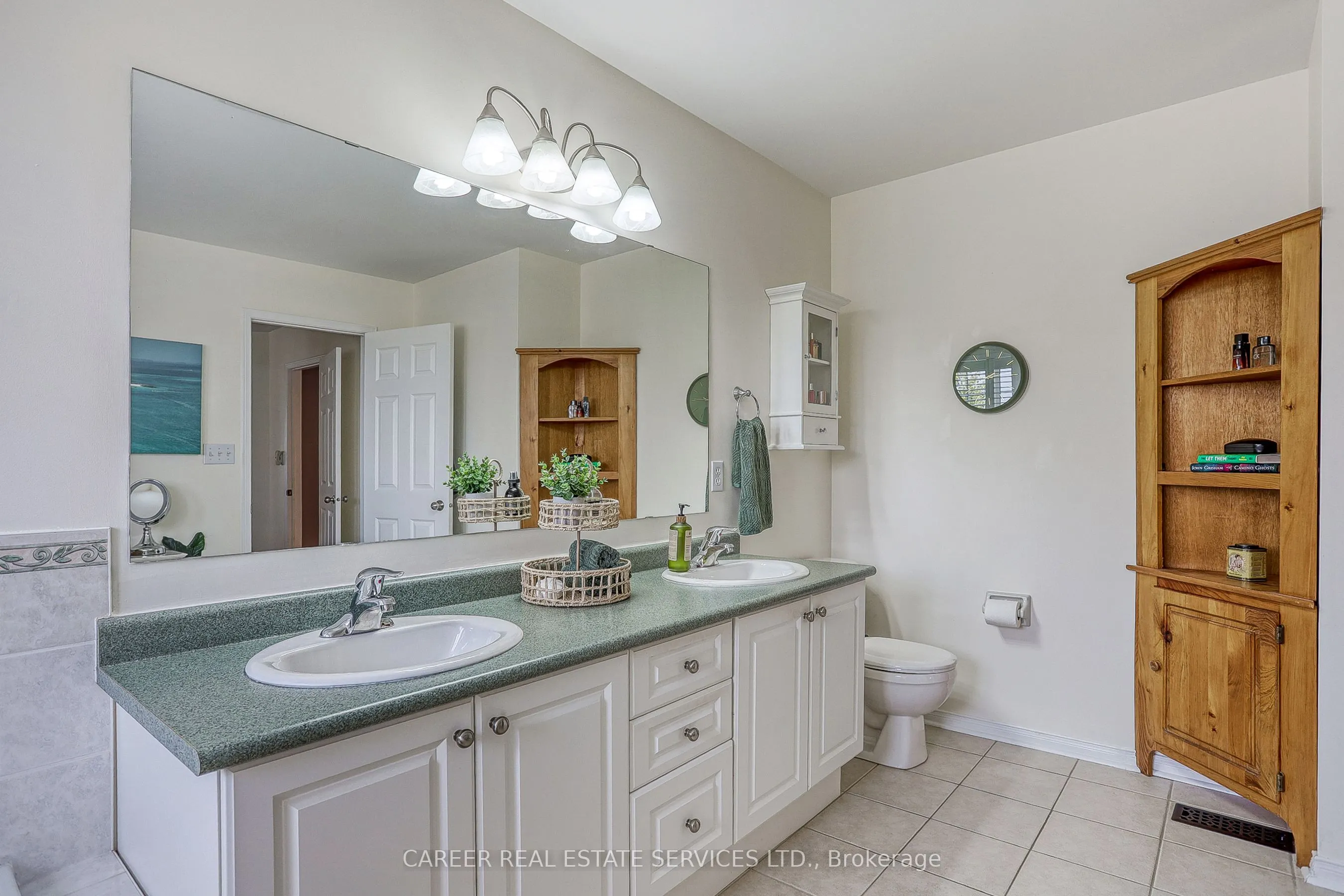 1091 Trail Valley Drive