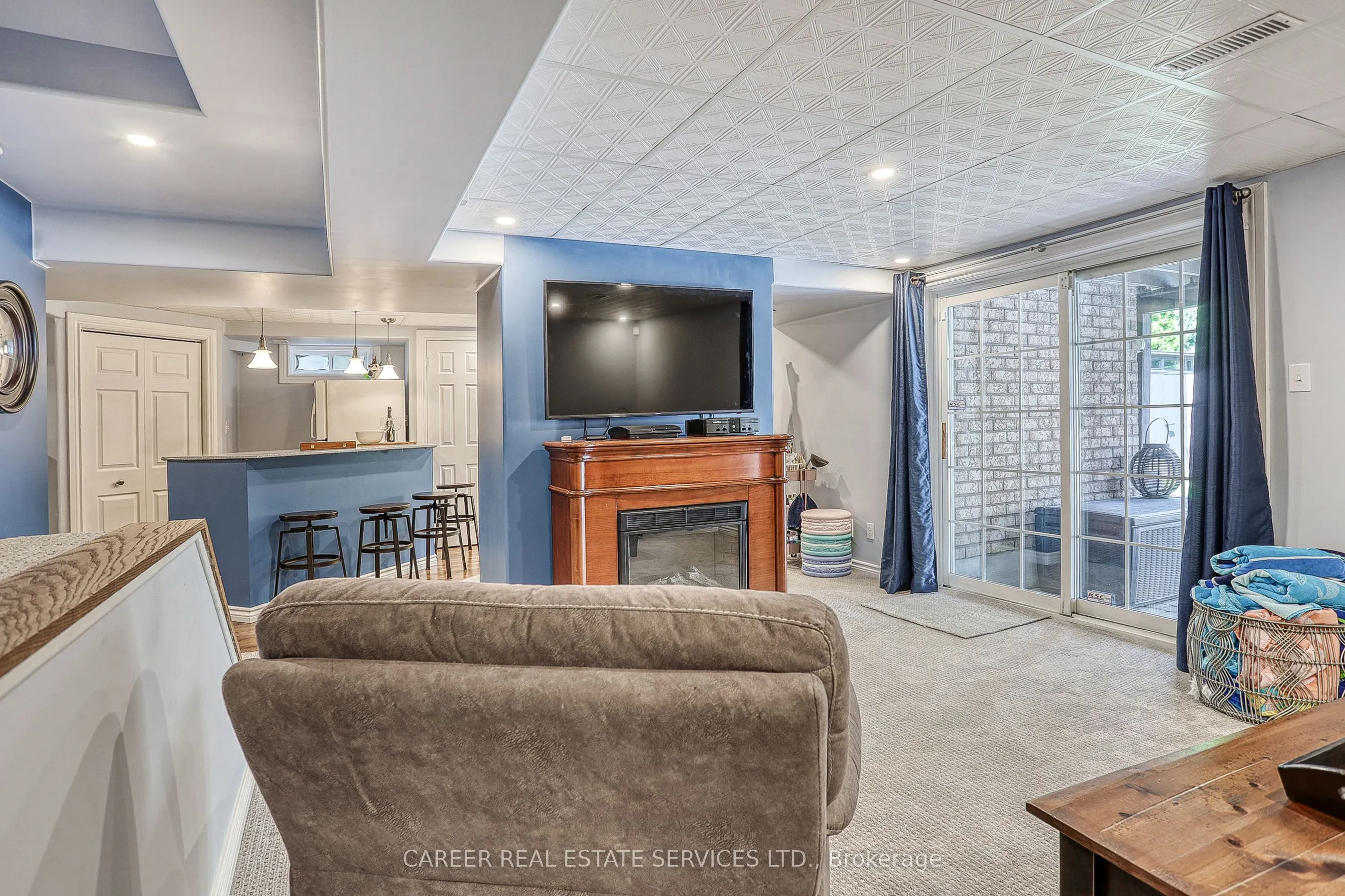 1091 Trail Valley Drive