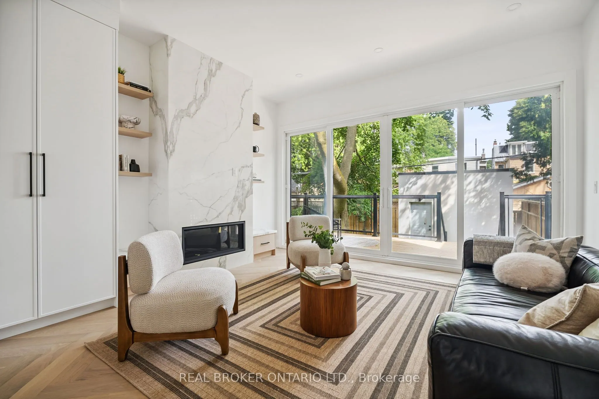 98 Hogarth Avenue