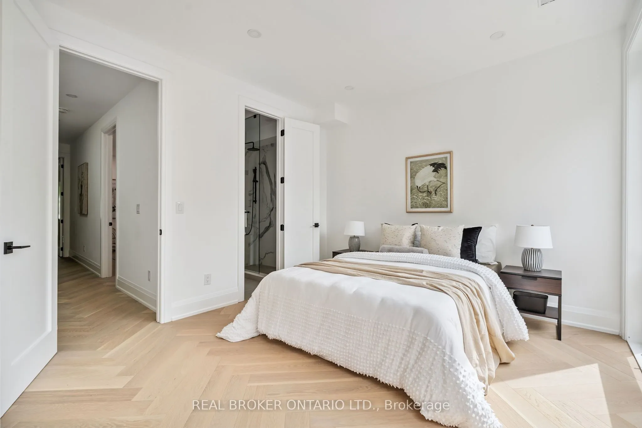 98 Hogarth Avenue