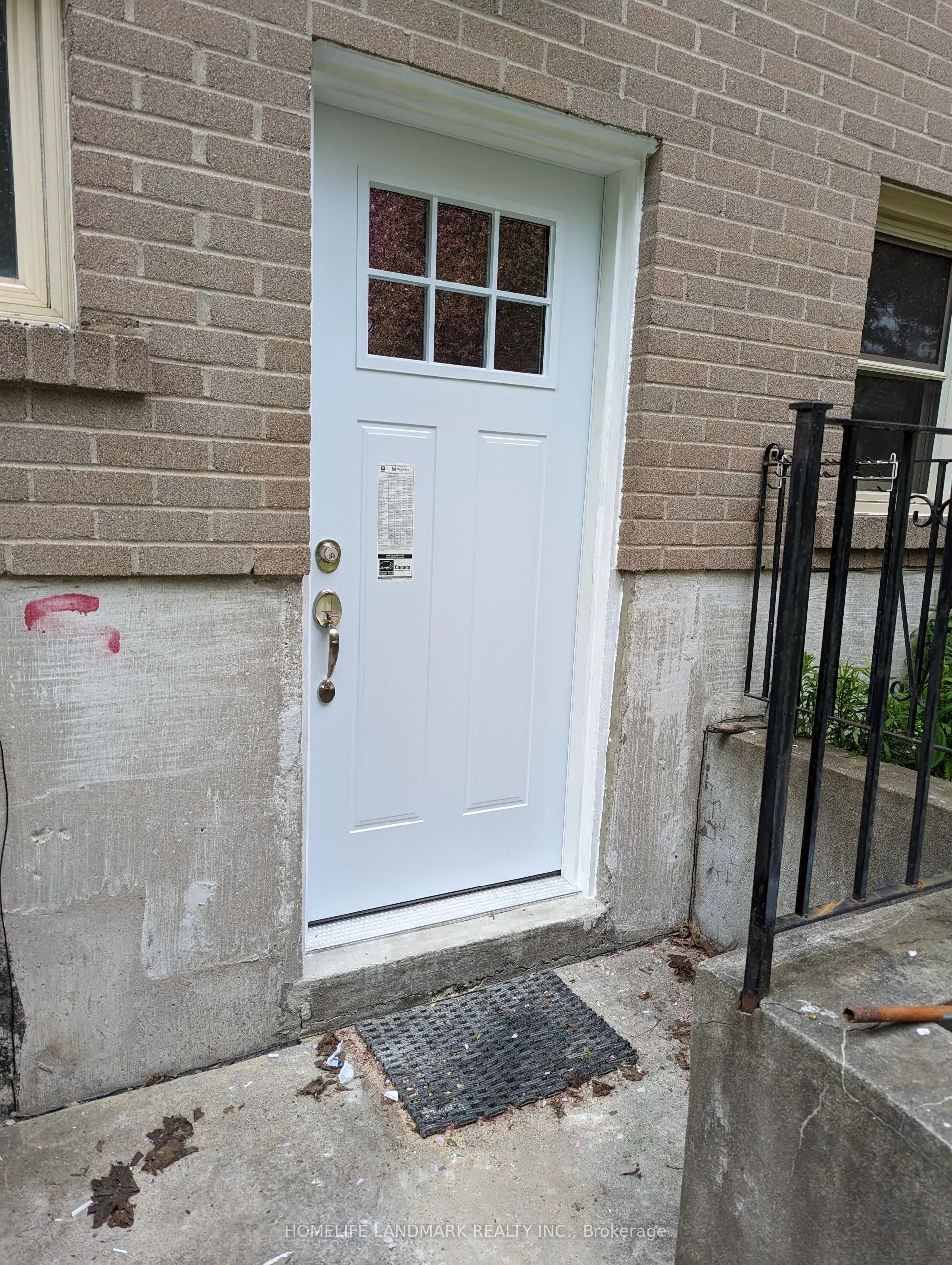 168 Lynnbrook (Lower Level) Drive