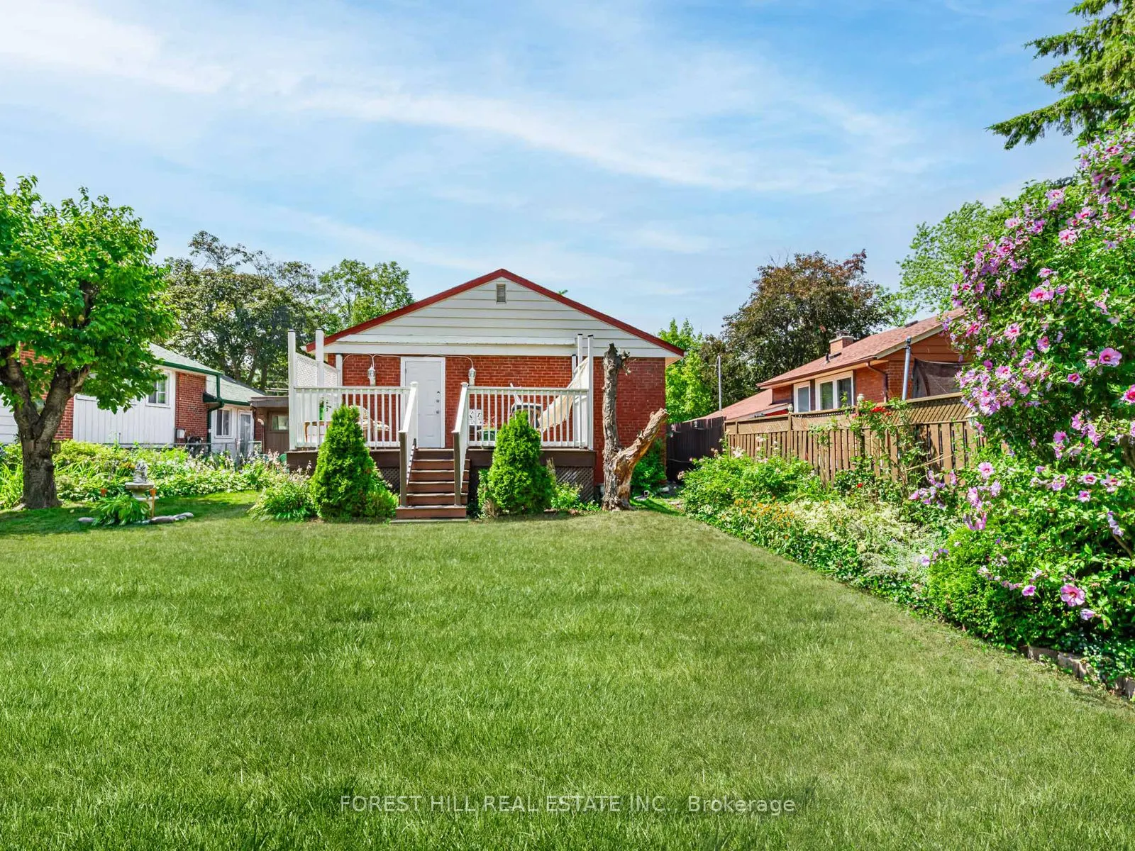 27 Fitzgibbon Avenue