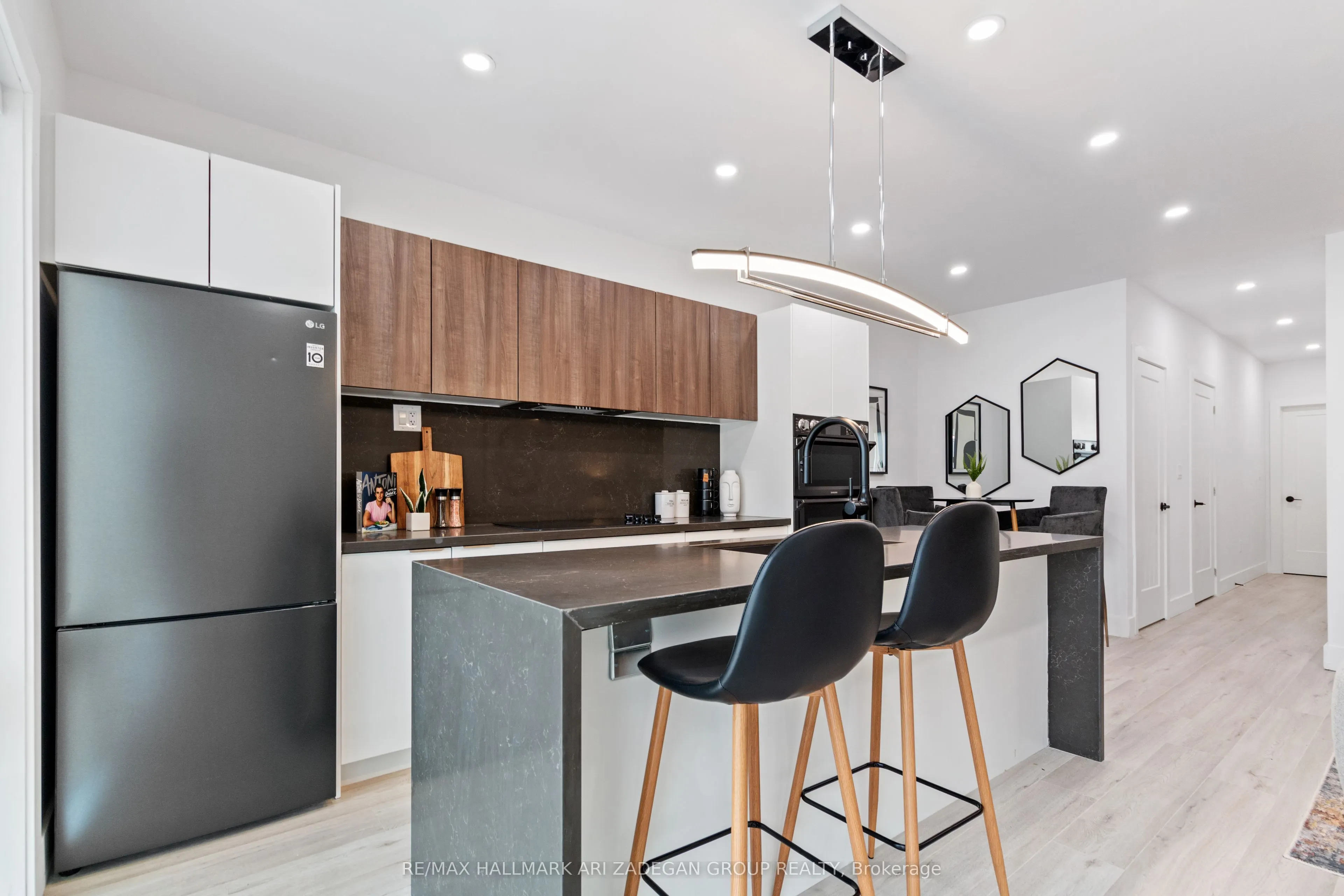 16 Minto Street, #1