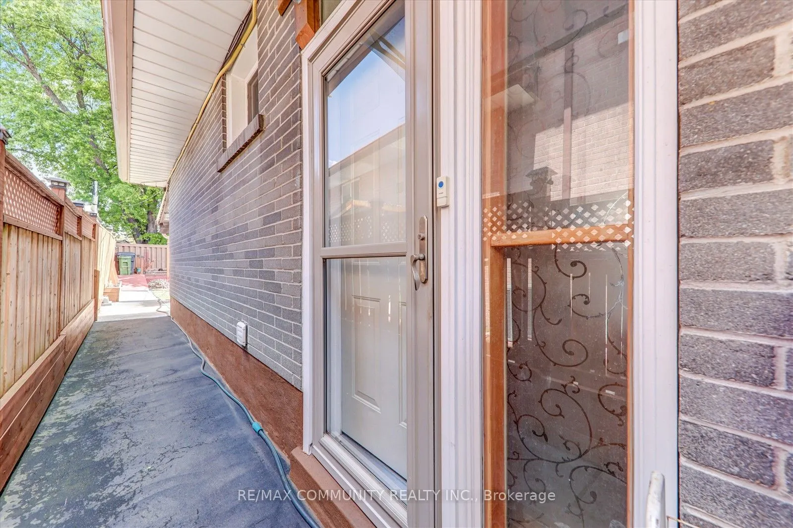837 Scarborough Golf Club Road