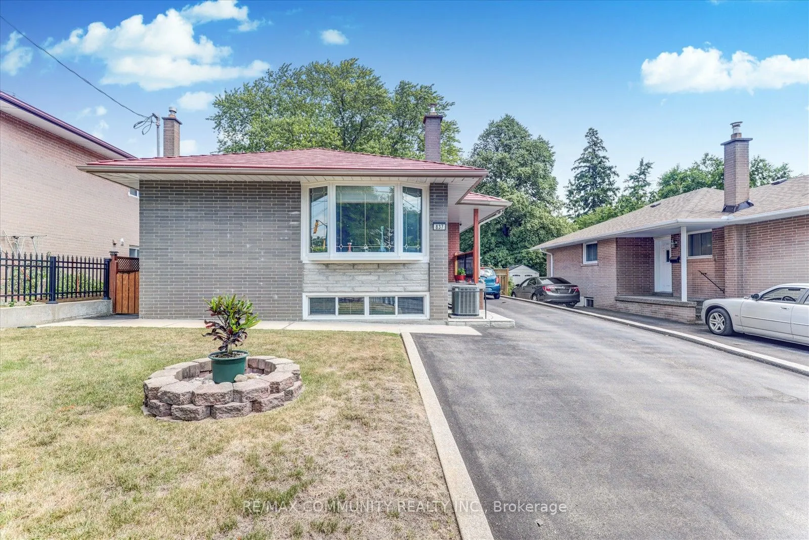 837 Scarborough Golf Club Road