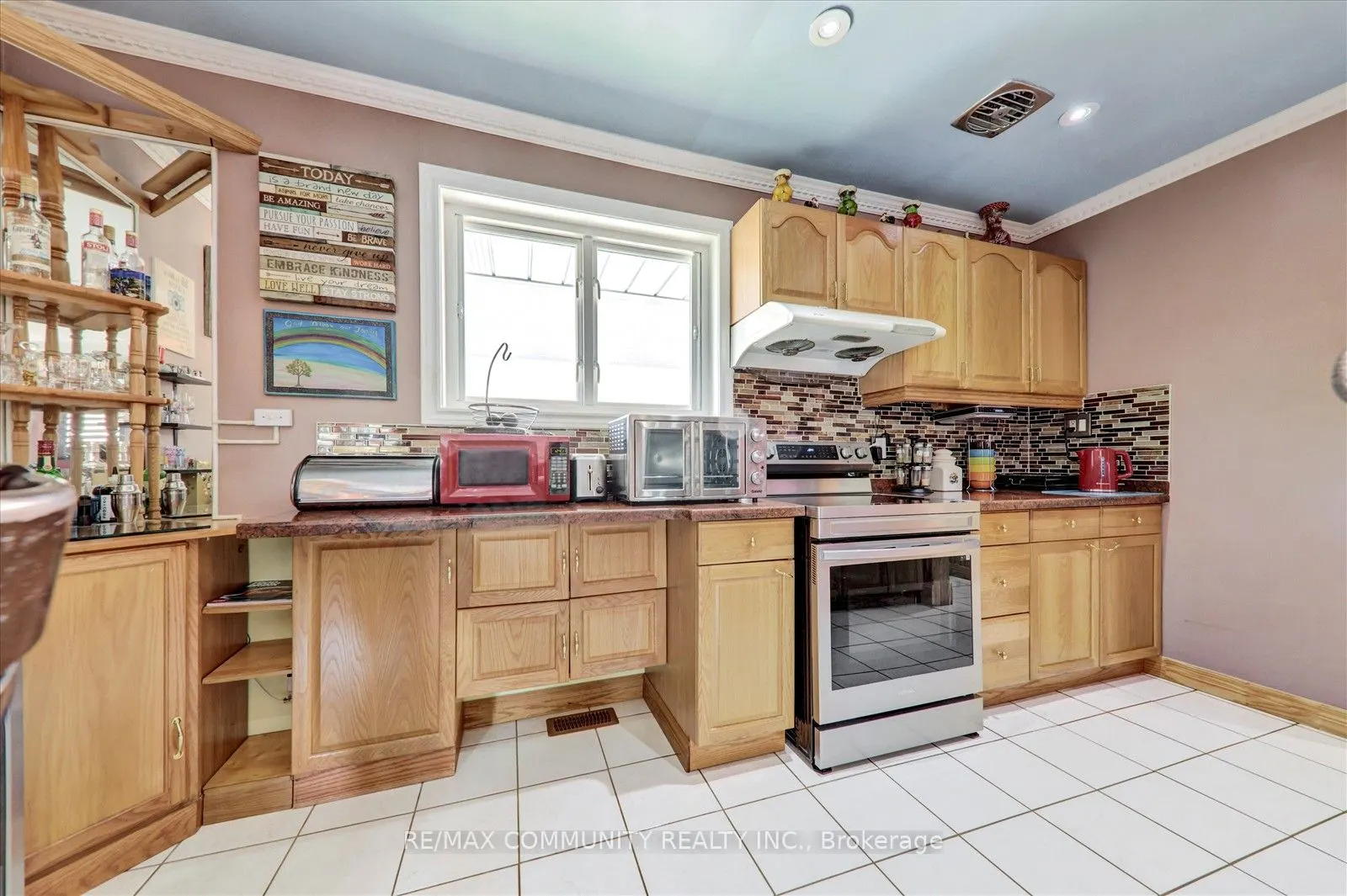 837 Scarborough Golf Club Road
