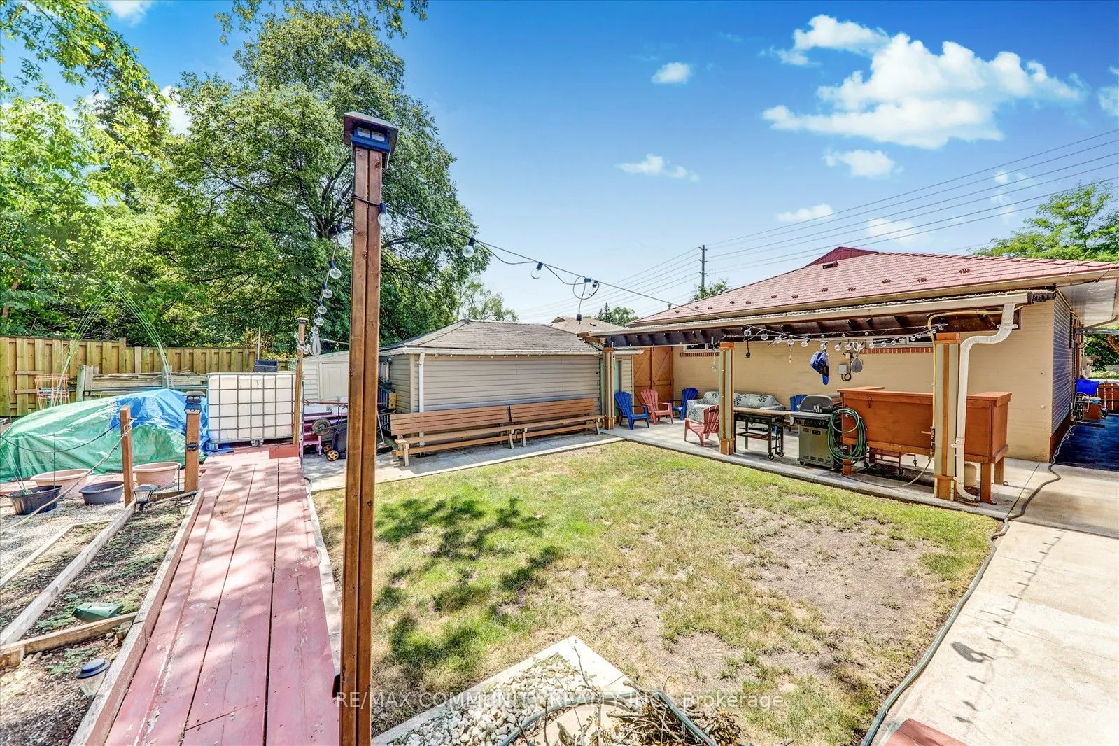 837 Scarborough Golf Club Road