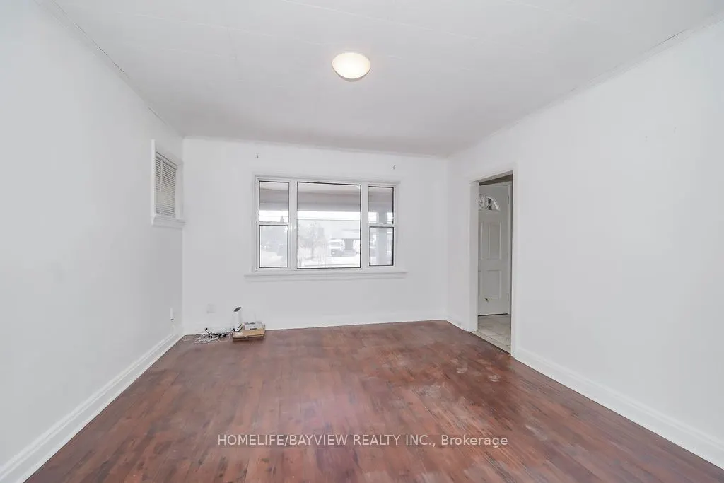 187 Park Road S