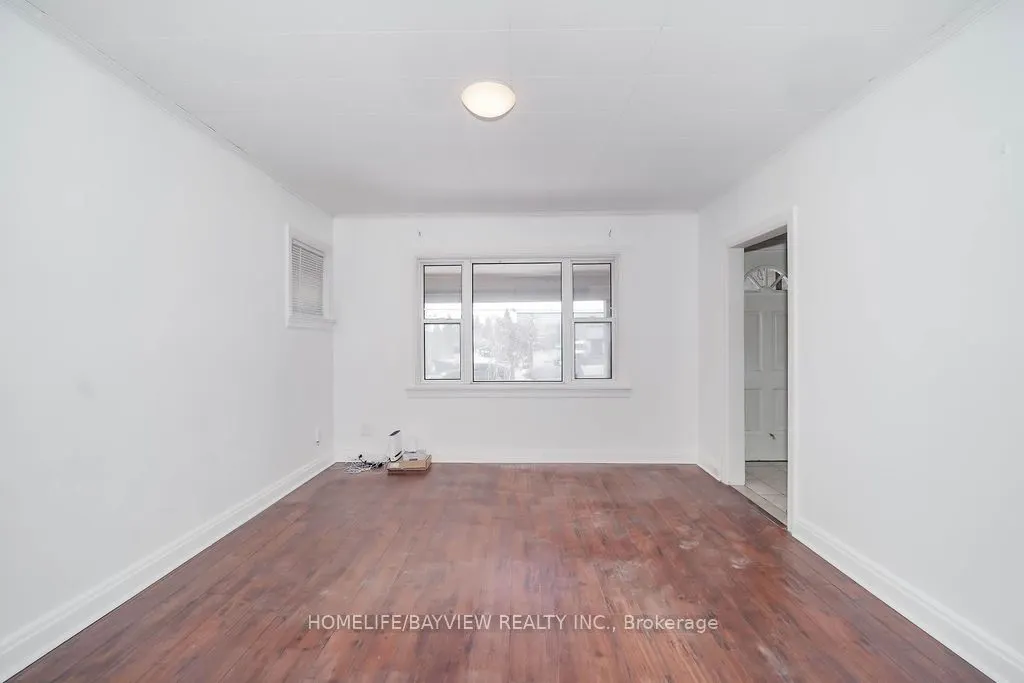 187 Park Road S