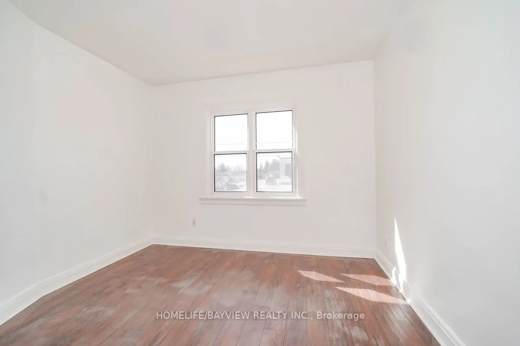 187 Park Road S