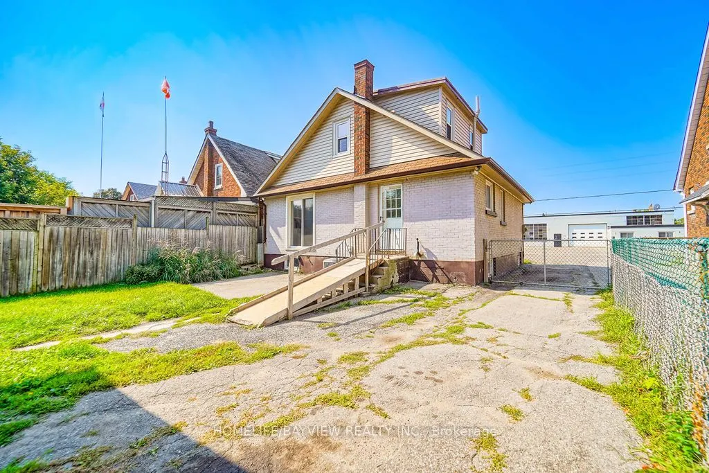 187 Park Road S