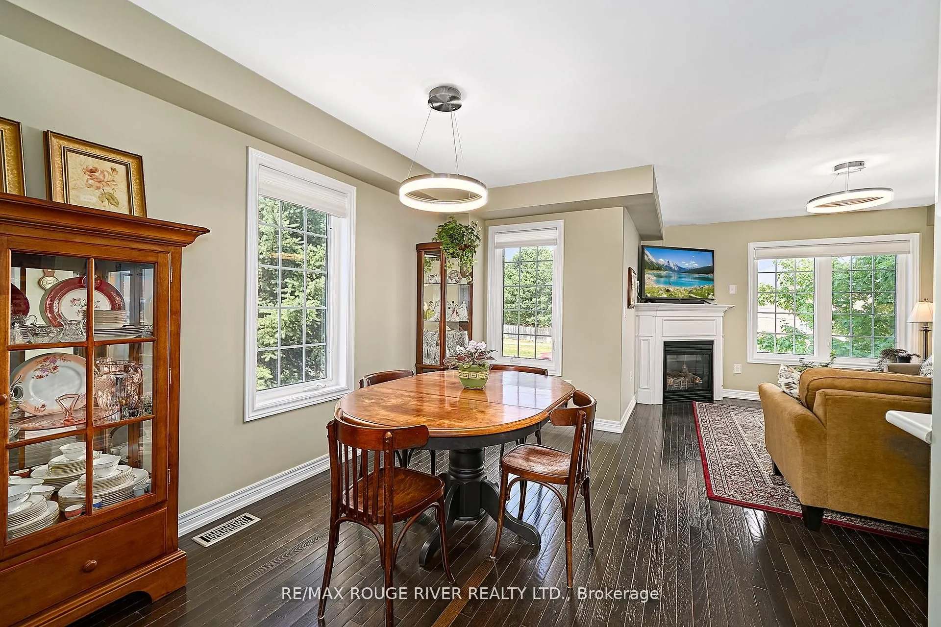 26 Lander Crescent