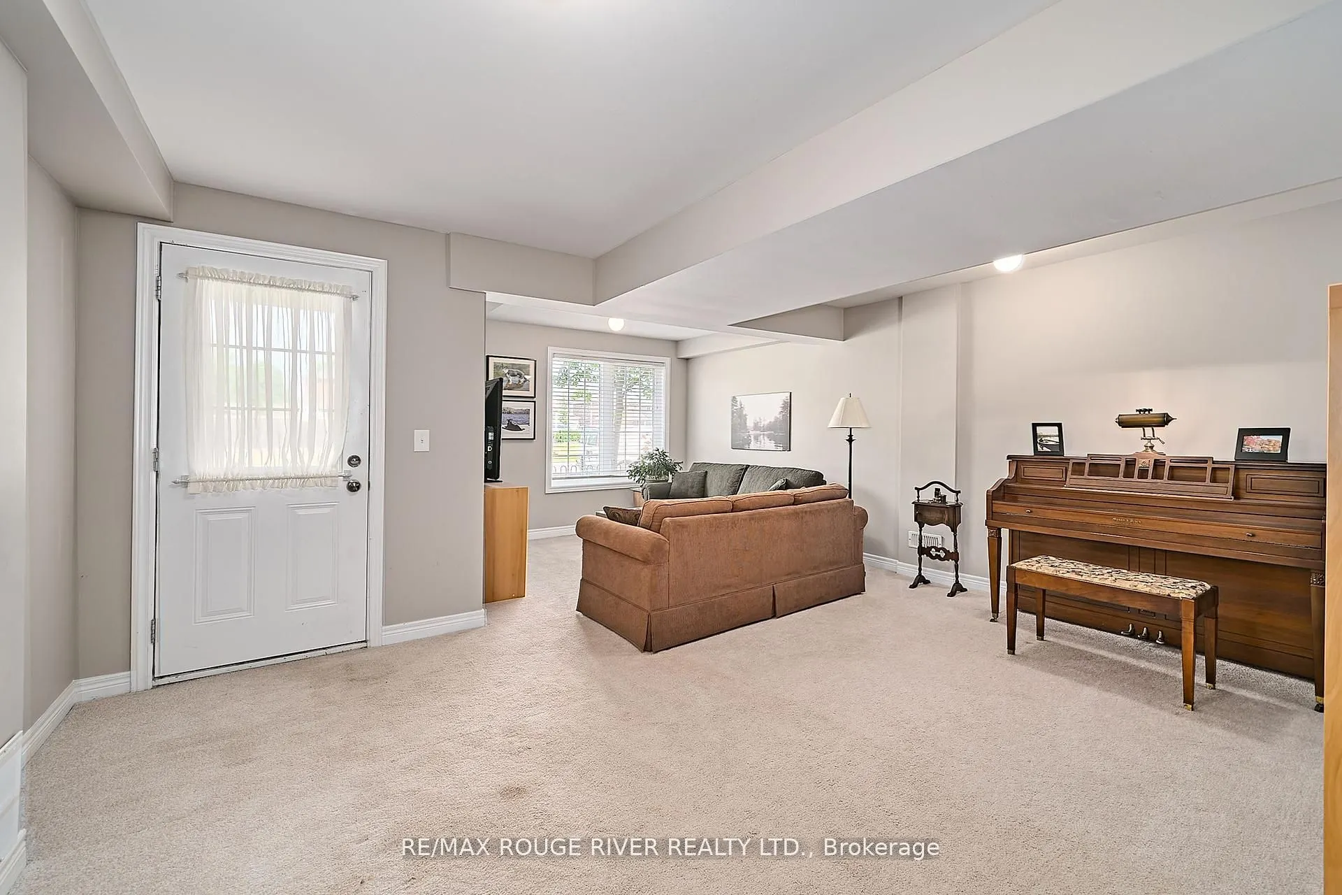 26 Lander Crescent